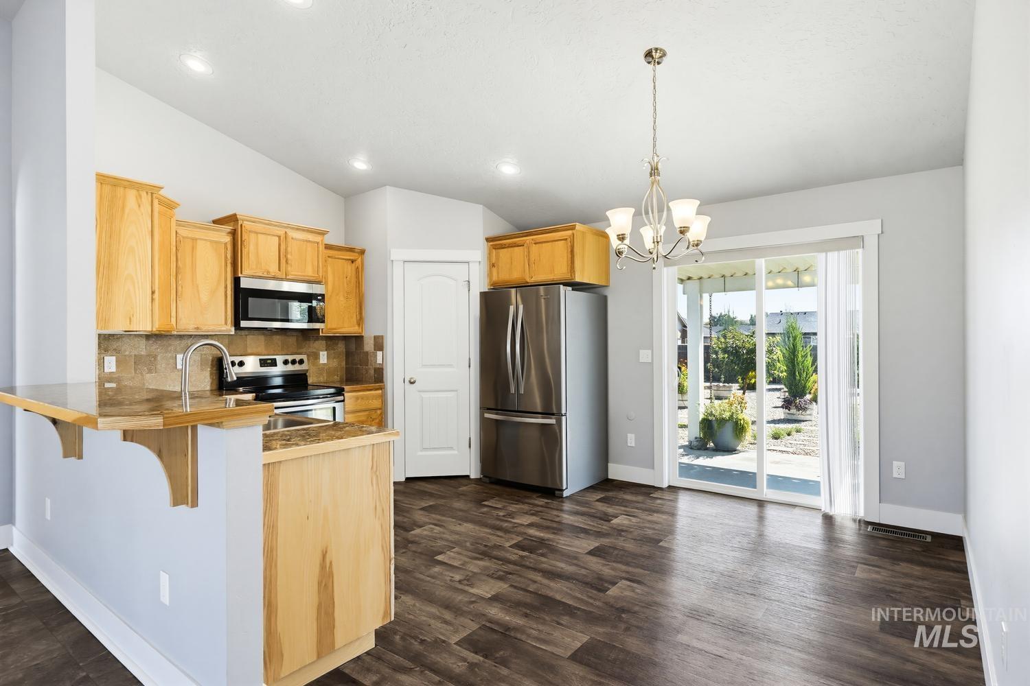 1121 Dittman Dr, Emmett, Idaho 83617, 3 Bedrooms, 2 Bathrooms, Residential For Sale, Price $369,000, 99001194