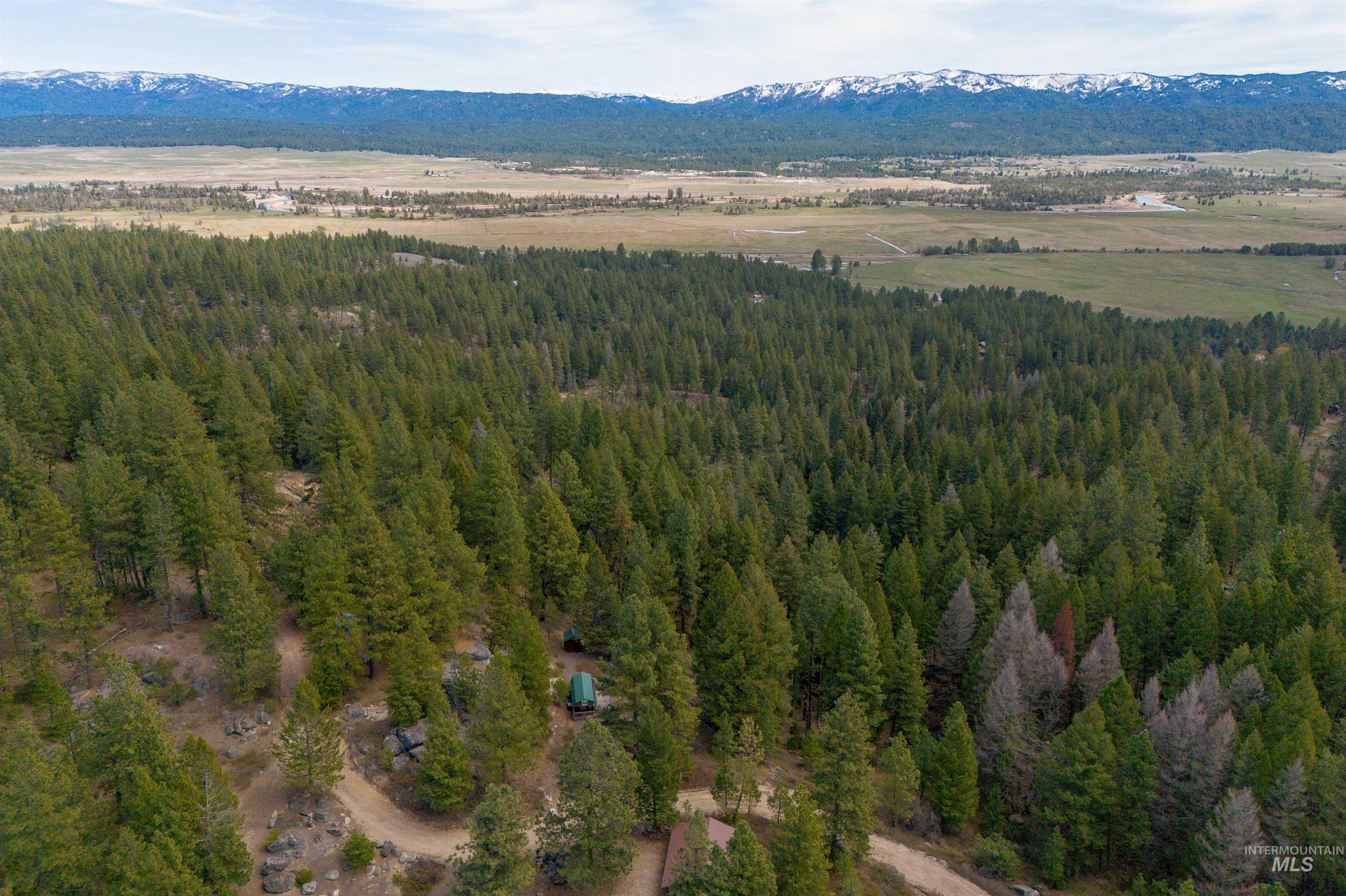 506 Hilltop Rd, Cascade, Idaho 83611, 1 Bathroom, Residential For Sale, Price $170,900, 99001196