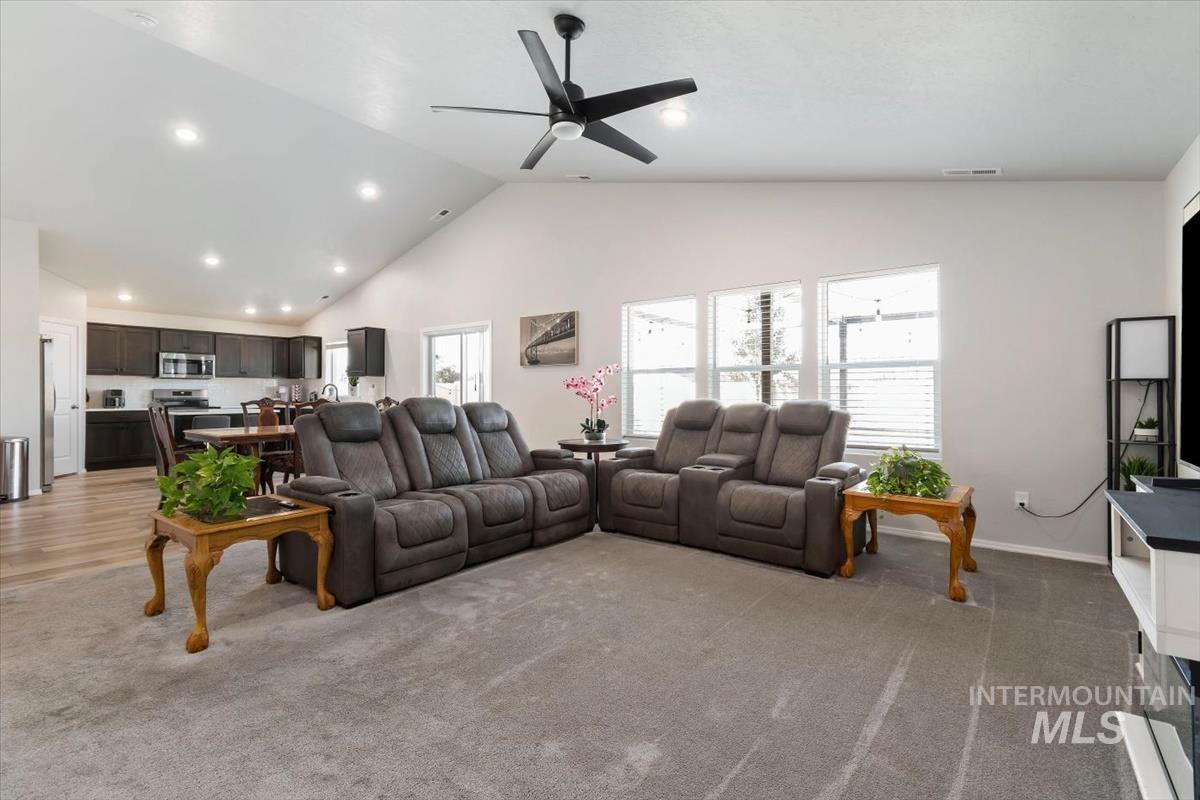 11194 Newton St, Caldwell, Idaho 83605, 4 Bedrooms, 2 Bathrooms, Residential For Sale, Price $424,900, 99001197