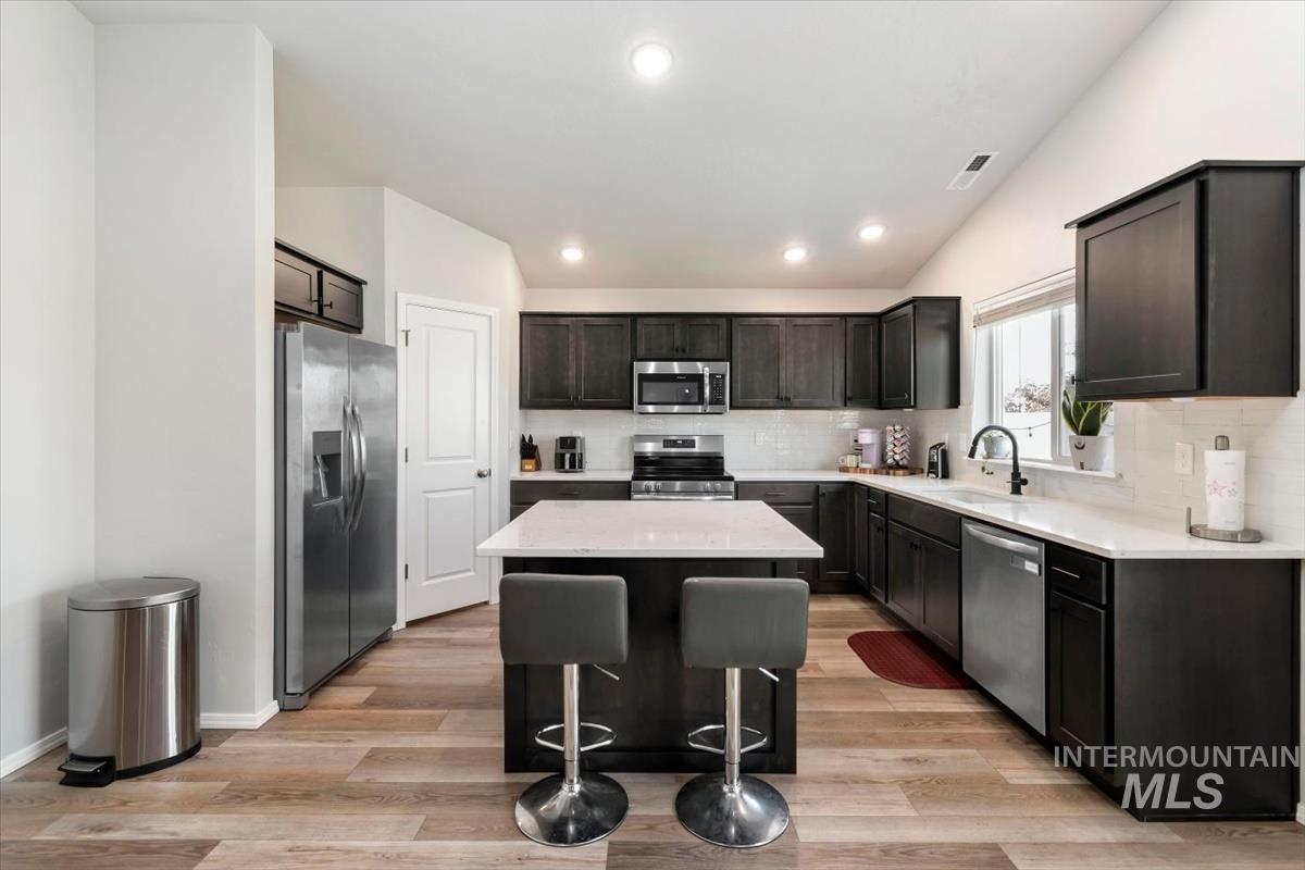 11194 Newton St, Caldwell, Idaho 83605, 4 Bedrooms, 2 Bathrooms, Residential For Sale, Price $424,900, 99001197