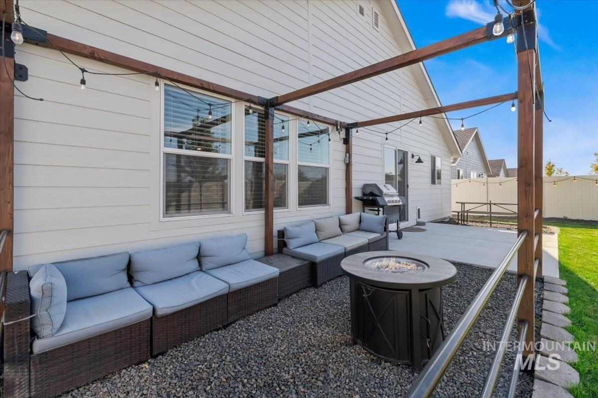 11194 Newton St, Caldwell, Idaho 83605, 4 Bedrooms, 2 Bathrooms, Residential For Sale, Price $424,900, 99001197