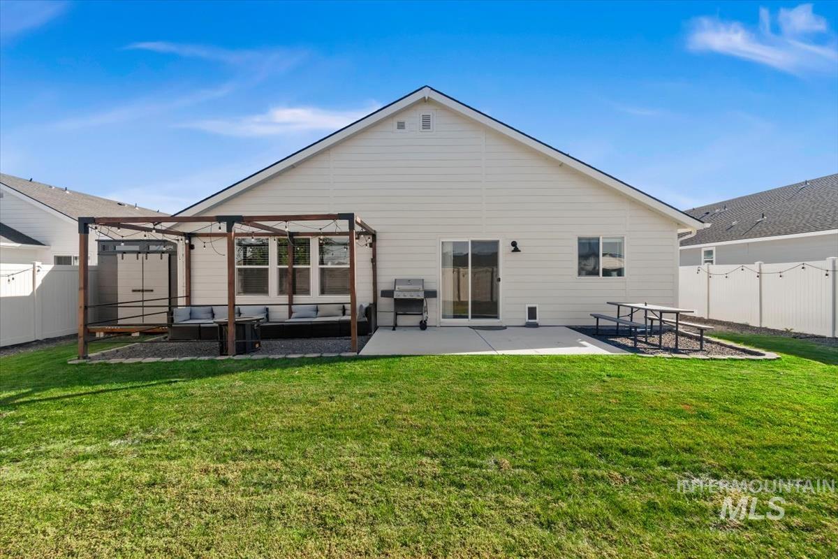 11194 Newton St, Caldwell, Idaho 83605, 4 Bedrooms, 2 Bathrooms, Residential For Sale, Price $424,900, 99001197