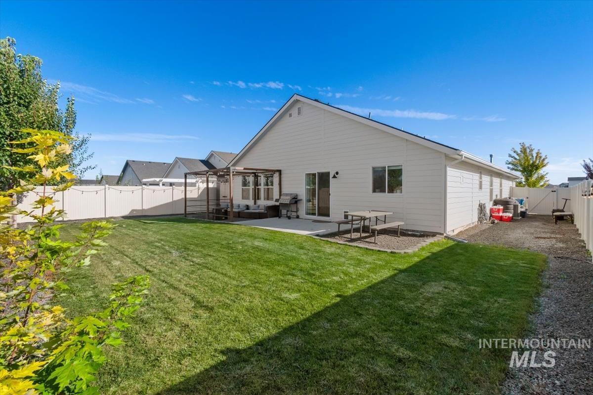 11194 Newton St, Caldwell, Idaho 83605, 4 Bedrooms, 2 Bathrooms, Residential For Sale, Price $424,900, 99001197