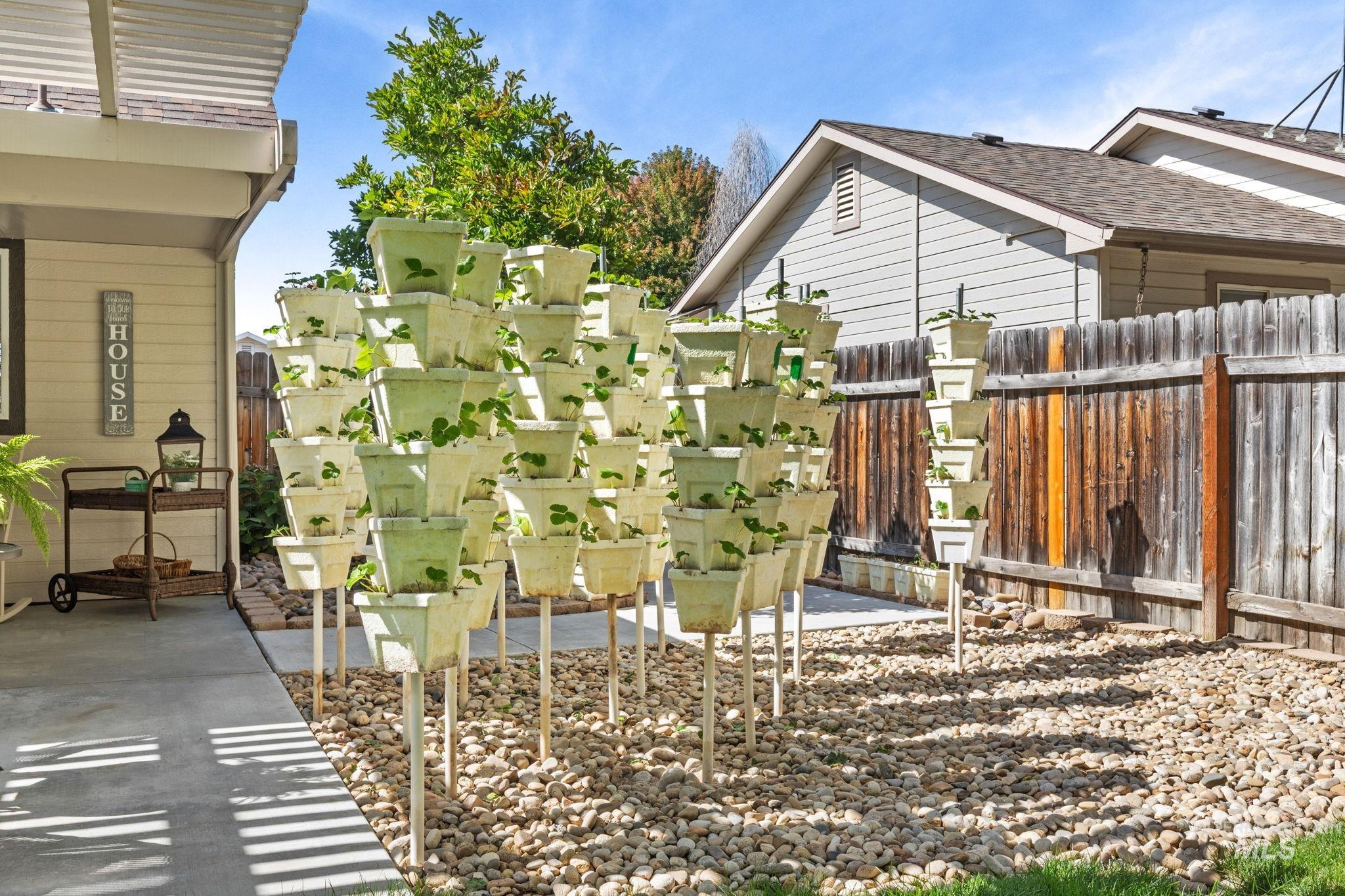 440 N Nebula Ave, Star, Idaho 83669, 3 Bedrooms, 2 Bathrooms, Residential For Sale, Price $469,000, 99001201