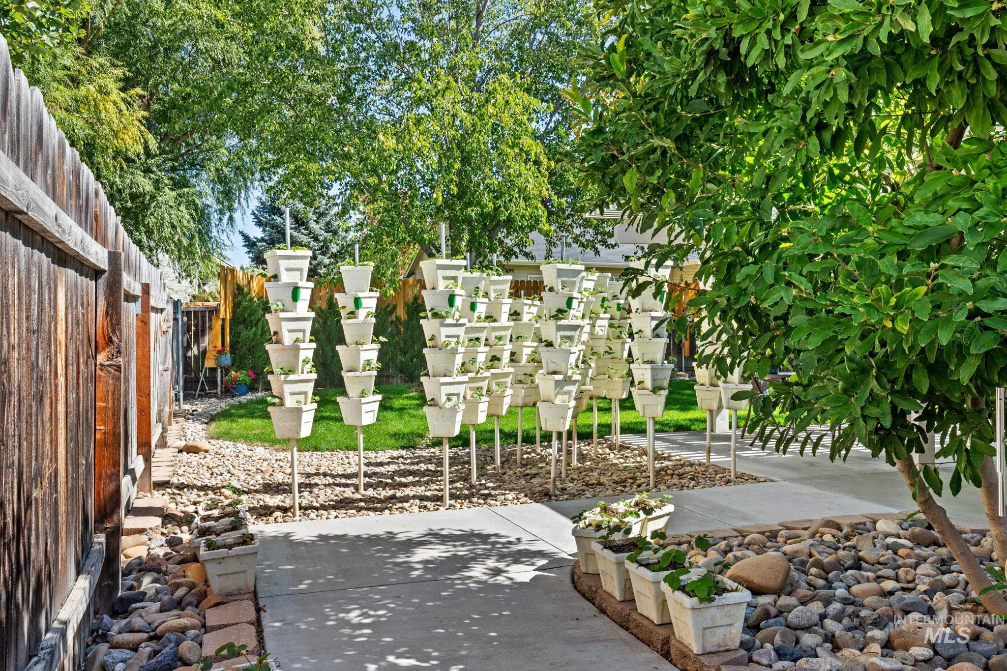 440 N Nebula Ave, Star, Idaho 83669, 3 Bedrooms, 2 Bathrooms, Residential For Sale, Price $469,000, 99001201
