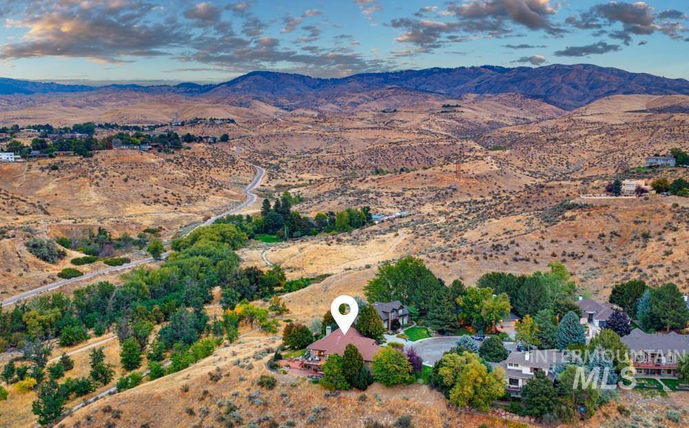 2797 N Cliffview Pl, Boise, Idaho 83702, 5 Bedrooms, 3 Bathrooms, Residential For Sale, Price $1,595,000, 99001202