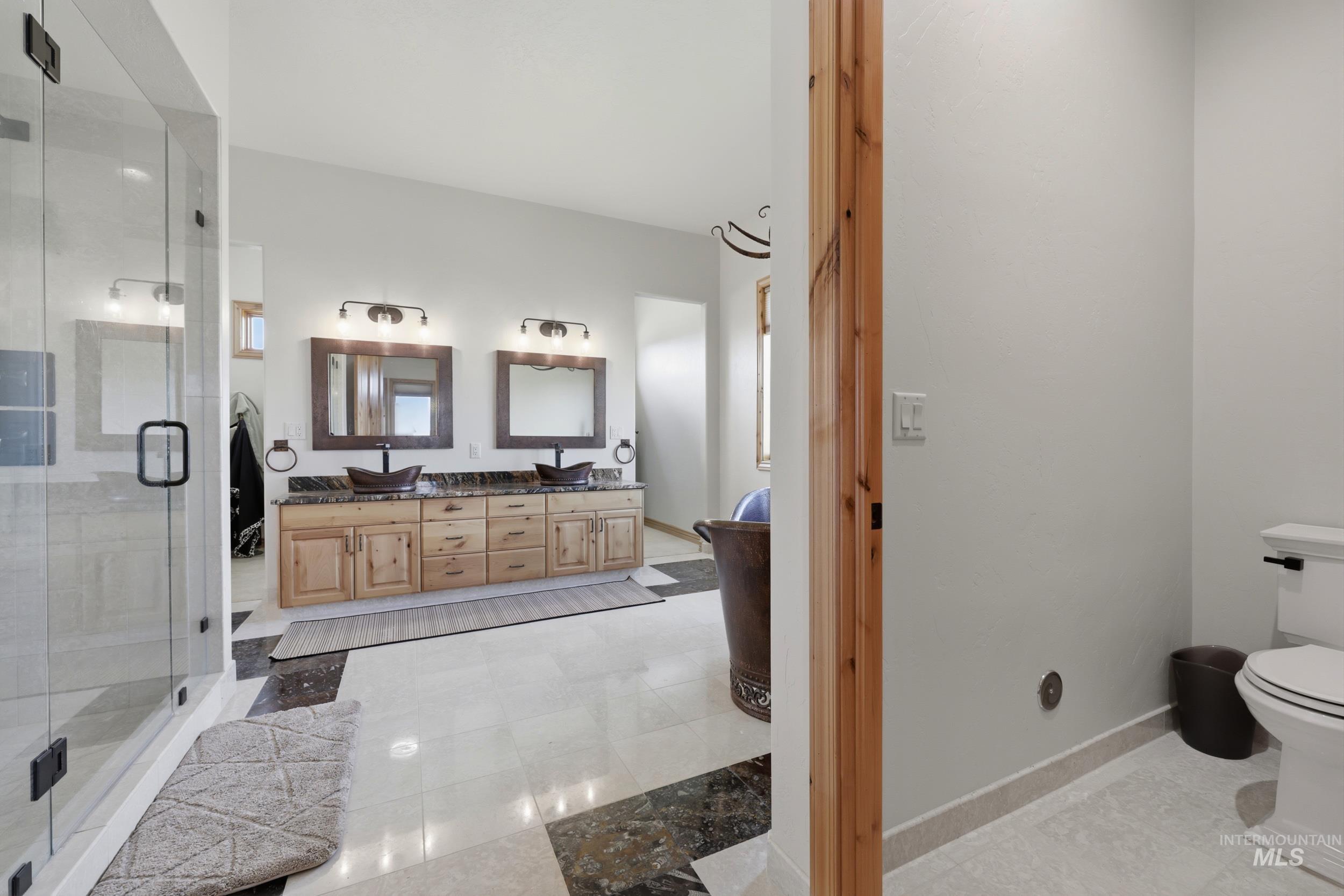 108 Twilight Trail, Marsing, Idaho 83639, 2 Bedrooms, 2 Bathrooms, Residential For Sale, Price $925,000, 99001204