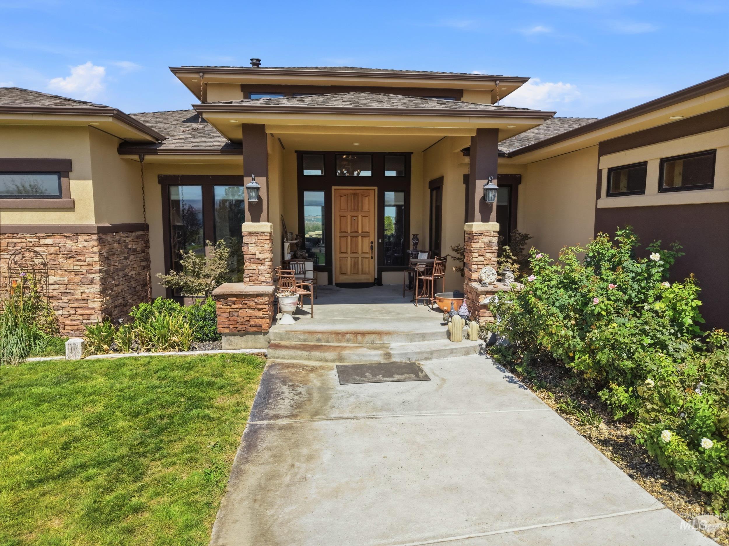108 Twilight Trail, Marsing, Idaho 83639, 2 Bedrooms, 2 Bathrooms, Residential For Sale, Price $925,000, 99001204
