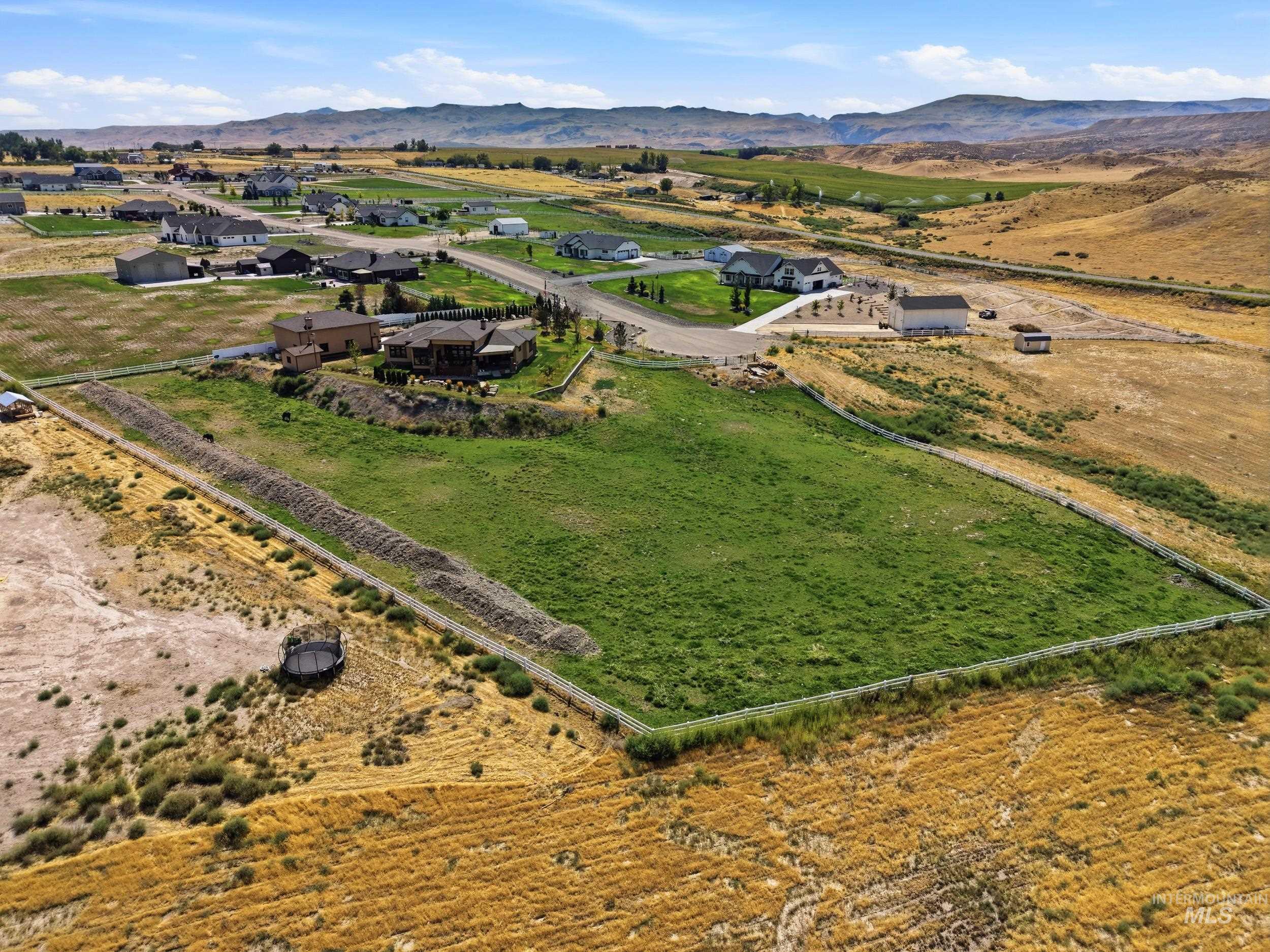 108 Twilight Trail, Marsing, Idaho 83639, 2 Bedrooms, 2 Bathrooms, Residential For Sale, Price $925,000, 99001204