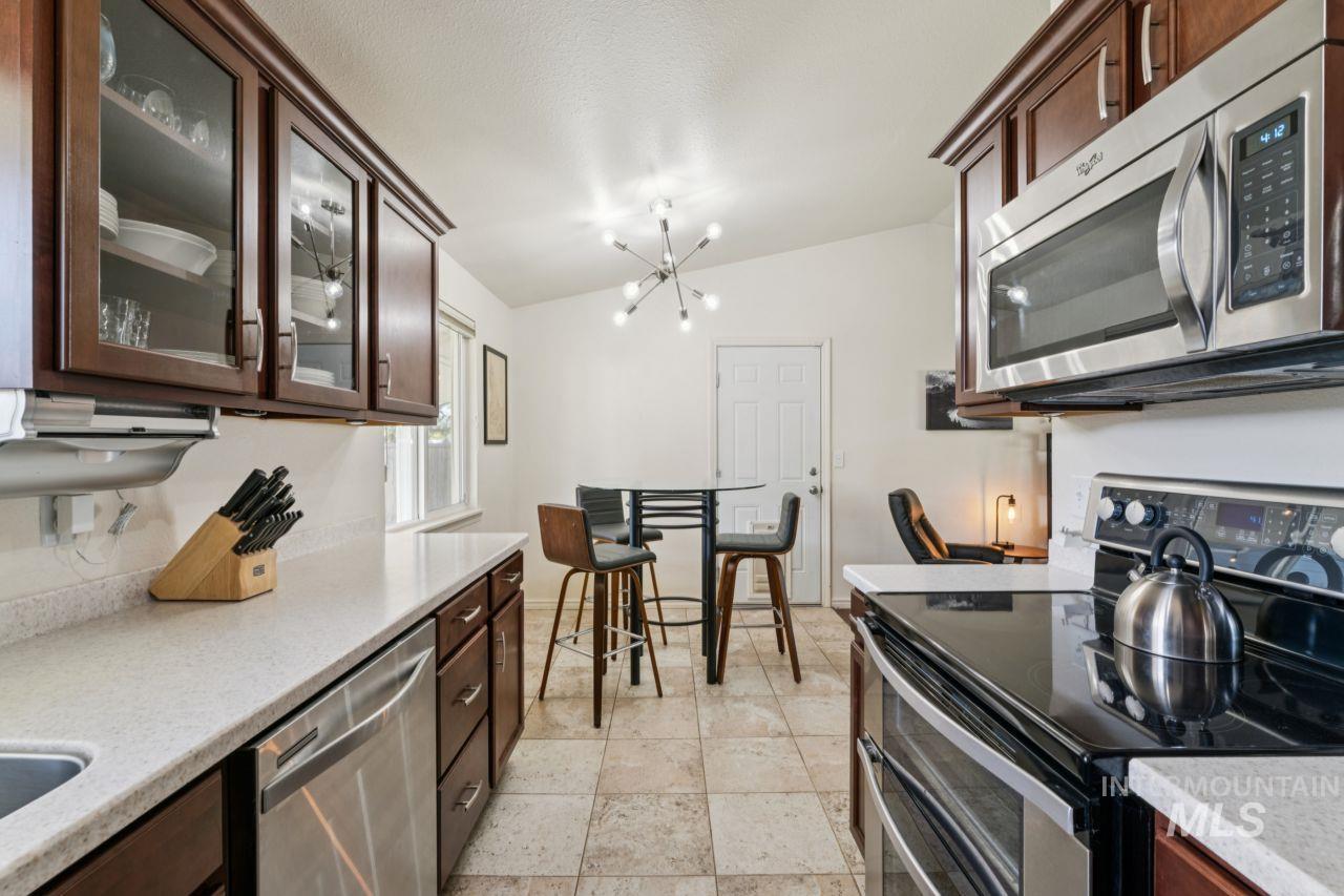 3055 S Virginia Ave, Boise, Idaho 83705, 2 Bedrooms, 1 Bathroom, Residential For Sale, Price $369,000, 99001206
