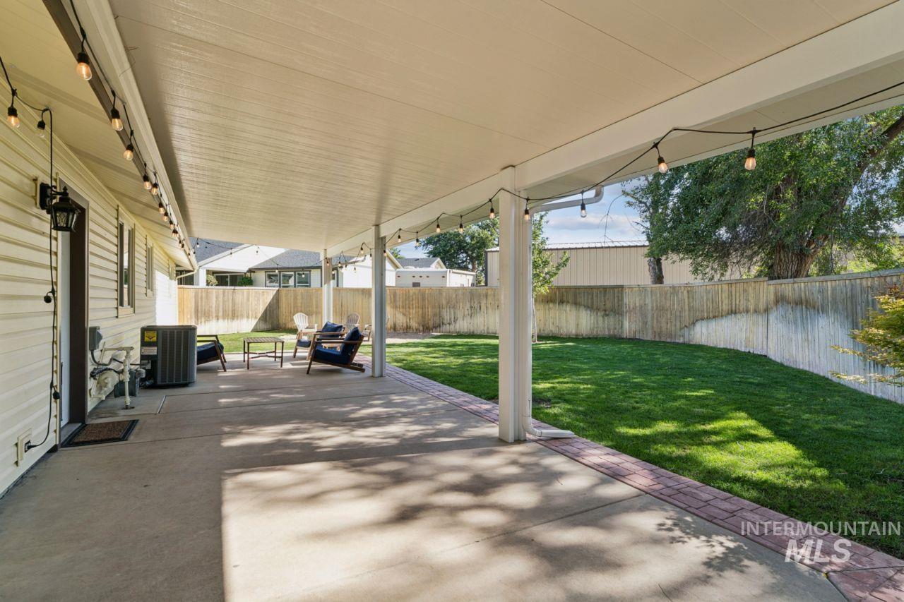 3055 S Virginia Ave, Boise, Idaho 83705, 2 Bedrooms, 1 Bathroom, Residential For Sale, Price $369,000, 99001206