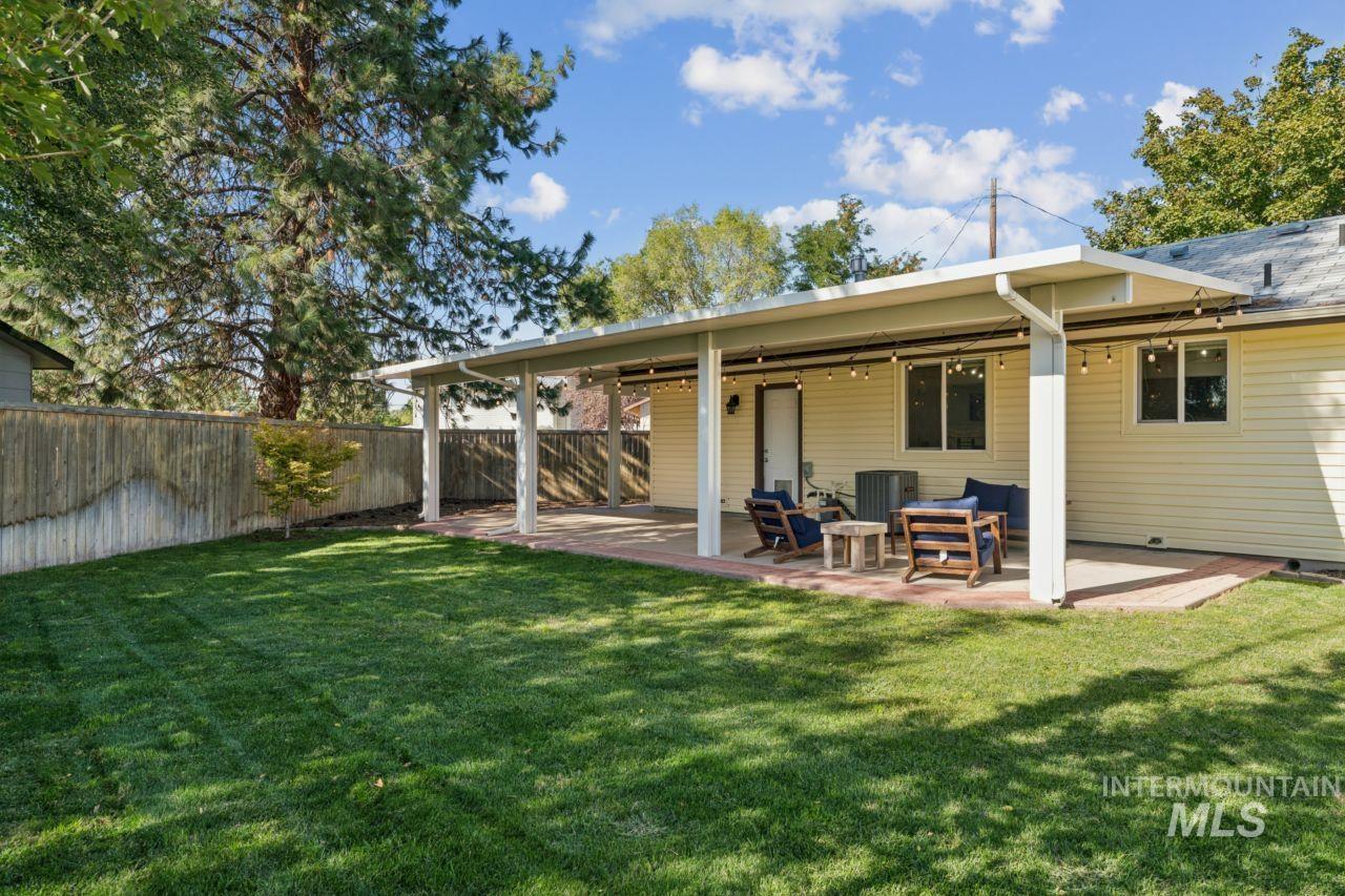 3055 S Virginia Ave, Boise, Idaho 83705, 2 Bedrooms, 1 Bathroom, Residential For Sale, Price $369,000, 99001206