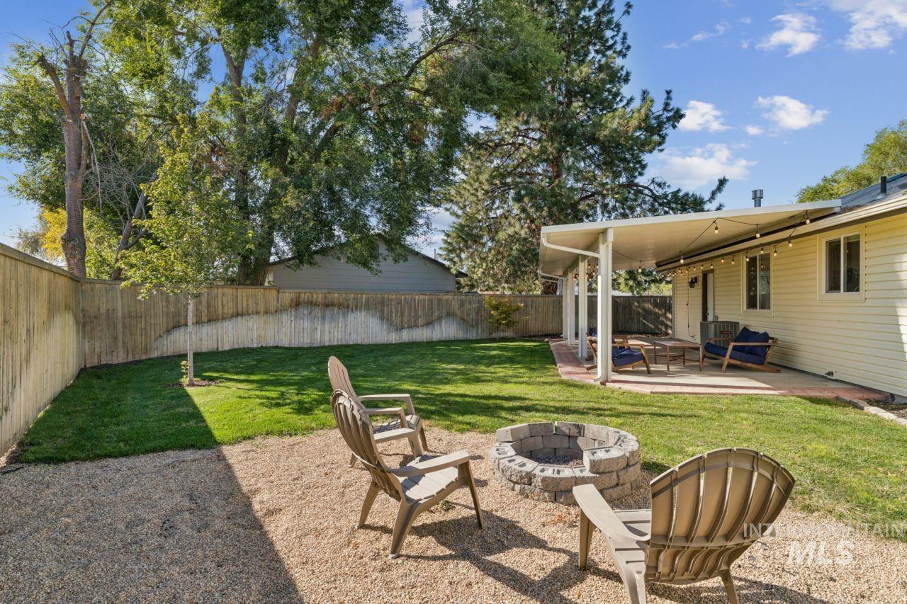 3055 S Virginia Ave, Boise, Idaho 83705, 2 Bedrooms, 1 Bathroom, Residential For Sale, Price $369,000, 99001206