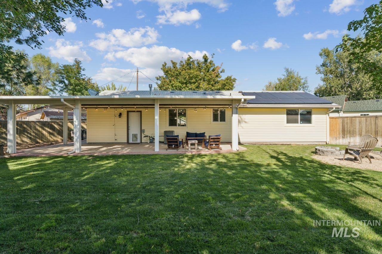 3055 S Virginia Ave, Boise, Idaho 83705, 2 Bedrooms, 1 Bathroom, Residential For Sale, Price $369,000, 99001206