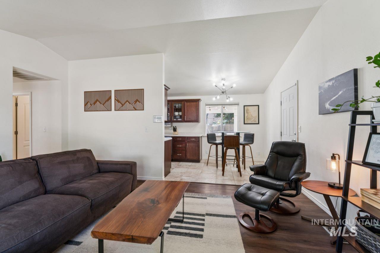 3055 S Virginia Ave, Boise, Idaho 83705, 2 Bedrooms, 1 Bathroom, Residential For Sale, Price $369,000, 99001206