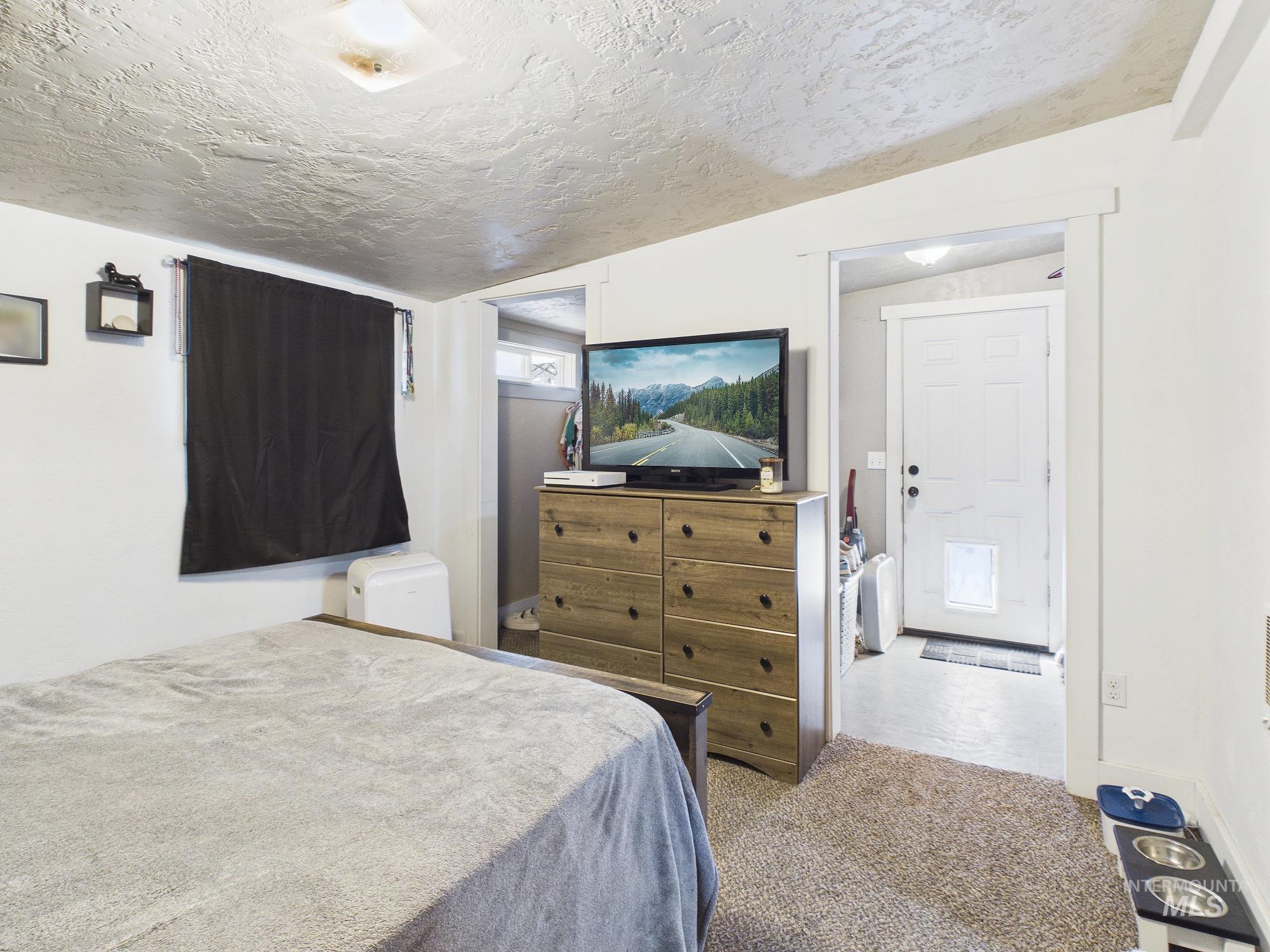 831 E 1st St & 207 S DeClark, Emmett, Idaho 83617, 3 Bedrooms, 2 Bathrooms, Residential For Sale, Price $360,000, 99001207