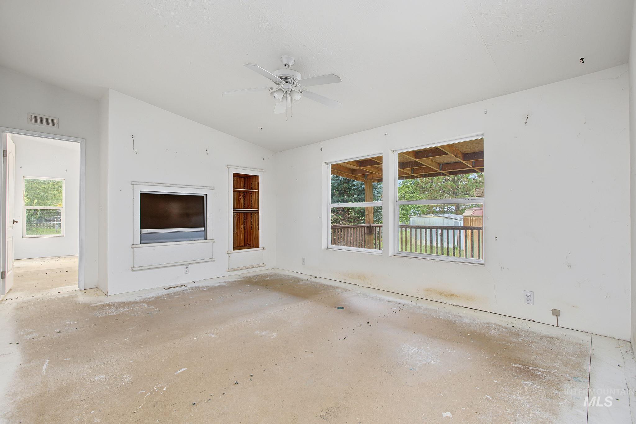 3386 Montana Street, Kamiah, Idaho 83536, 3 Bedrooms, 2 Bathrooms, Residential For Sale, Price $260,000, 99001208