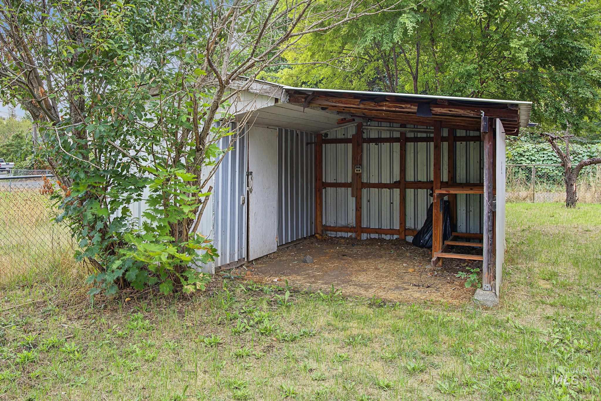 3386 Montana Street, Kamiah, Idaho 83536, 3 Bedrooms, 2 Bathrooms, Residential For Sale, Price $260,000, 99001208