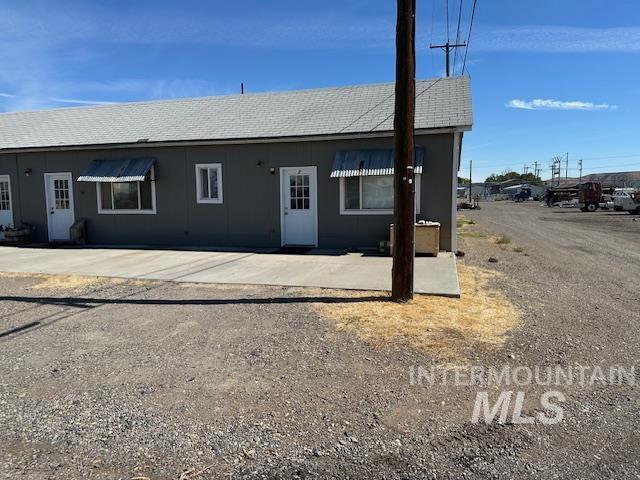 94 N Oneida, Glenns Ferry, Idaho 83623, 2 Bedrooms, 2 Bathrooms, Residential Income For Sale, Price $279,000,MLS 99001210