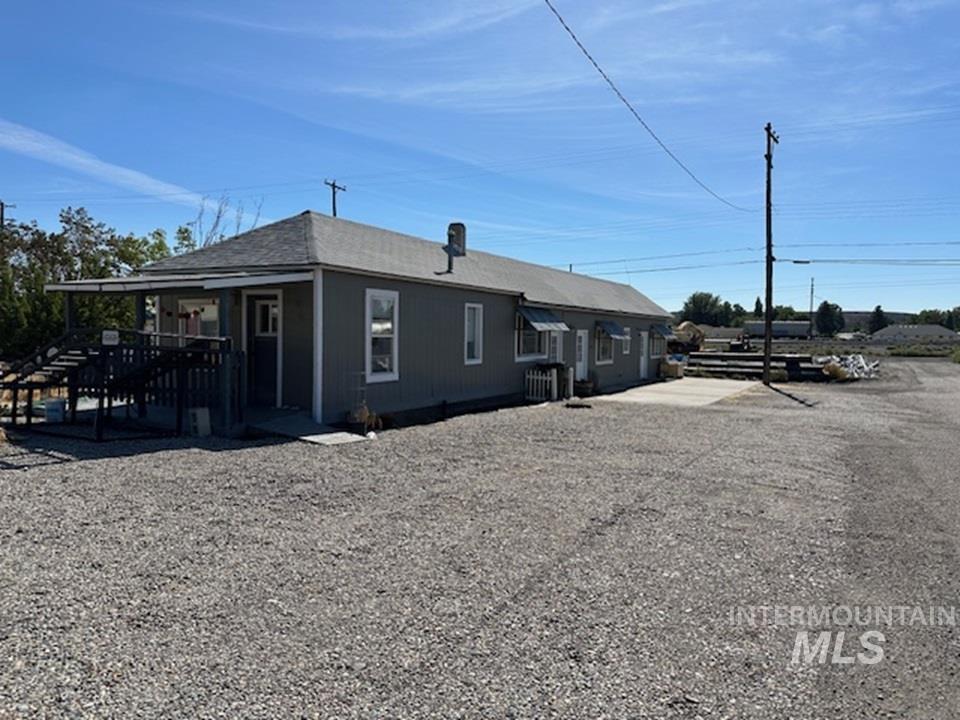94 N Oneida, Glenns Ferry, Idaho 83623, 2 Bedrooms, 2 Bathrooms, Residential Income For Sale, Price $279,000,MLS 99001210