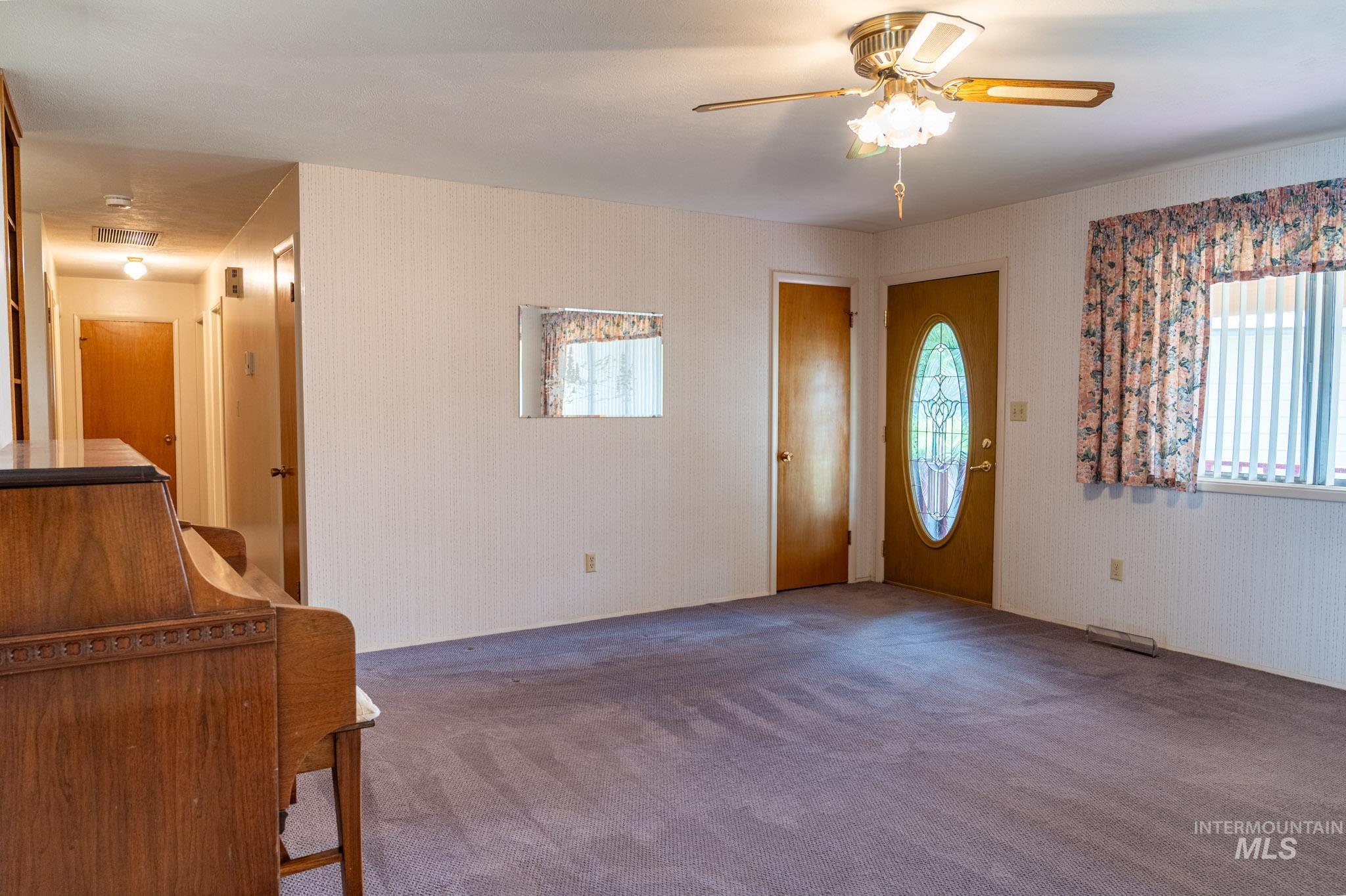 96 NW 12th Street, Ontario, Oregon 97914, 4 Bedrooms, 2 Bathrooms, Residential For Sale, Price $339,000, 99001211