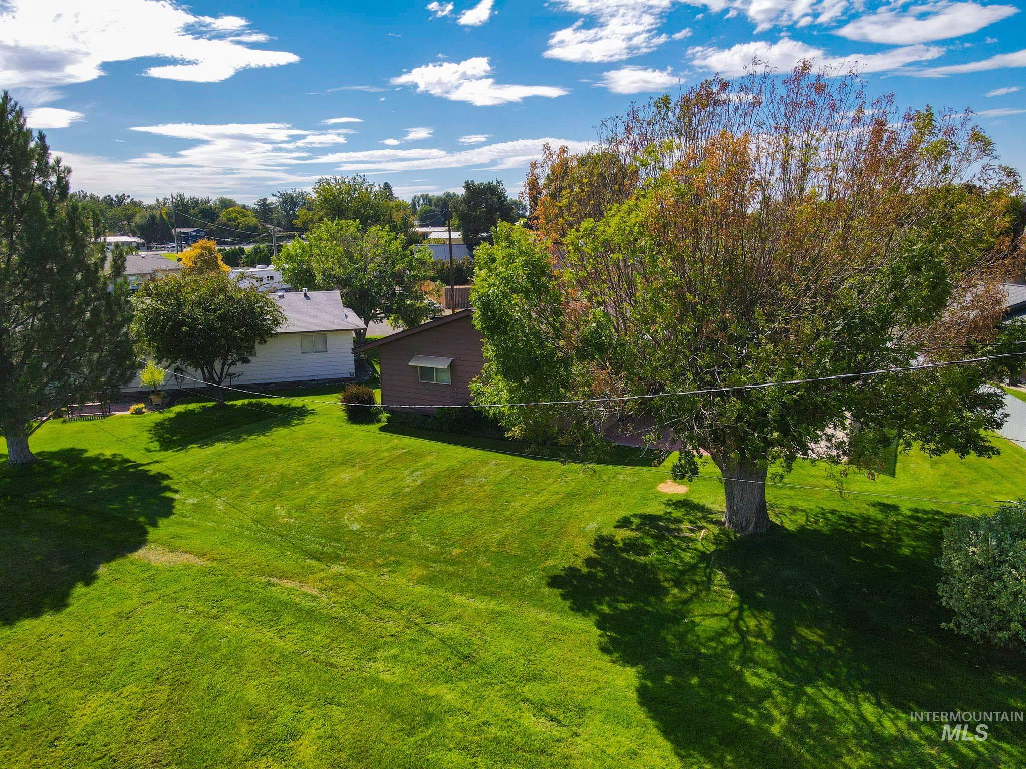 96 NW 12th Street, Ontario, Oregon 97914, 4 Bedrooms, 2 Bathrooms, Residential For Sale, Price $339,000, 99001211