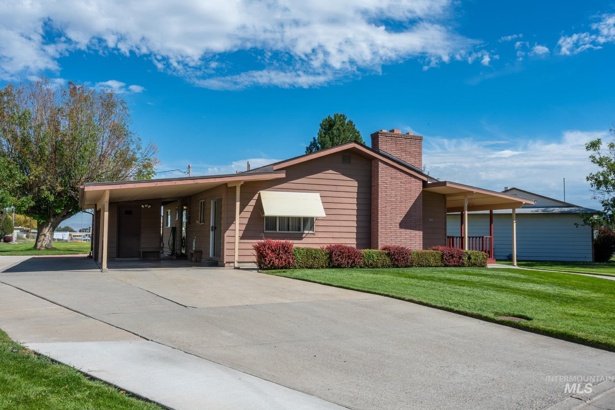 96 NW 12th Street, Ontario, Oregon 97914, 4 Bedrooms, 2 Bathrooms, Residential For Sale, Price $339,000, 99001211