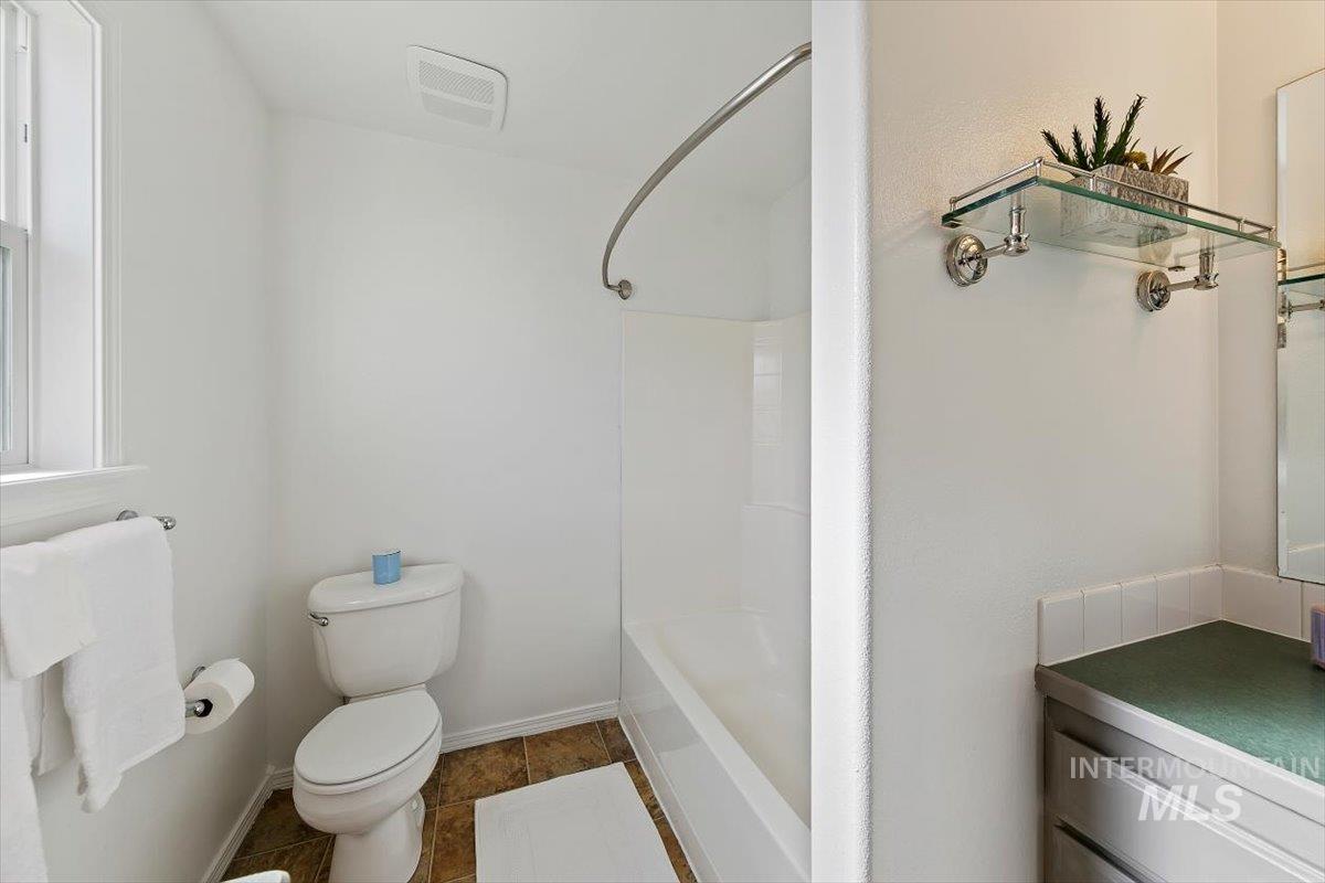 10162 W Antietam St, Boise, Idaho 83709, 3 Bedrooms, 2 Bathrooms, Residential For Sale, Price $475,000, 99001213