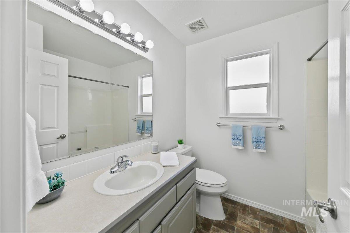 10162 W Antietam St, Boise, Idaho 83709, 3 Bedrooms, 2 Bathrooms, Residential For Sale, Price $475,000, 99001213