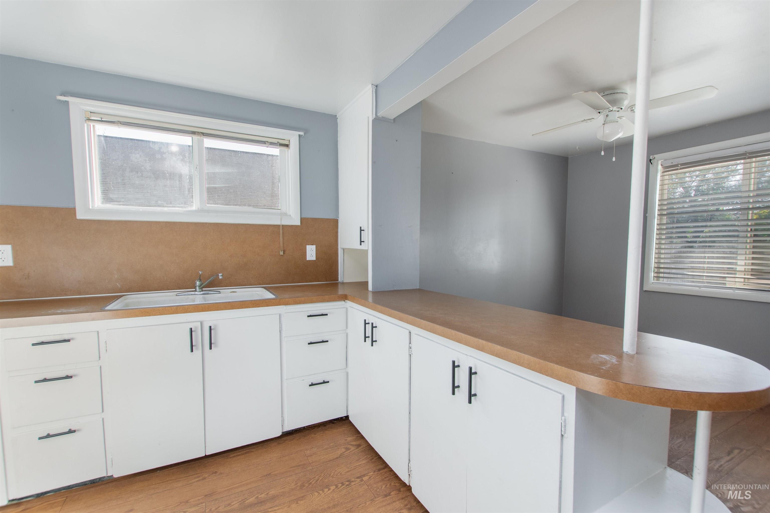 801 E Ball Avenue, Parma, Idaho 83660, 2 Bedrooms, 1 Bathroom, Residential Income For Sale, Price $300,000,MLS 99001214