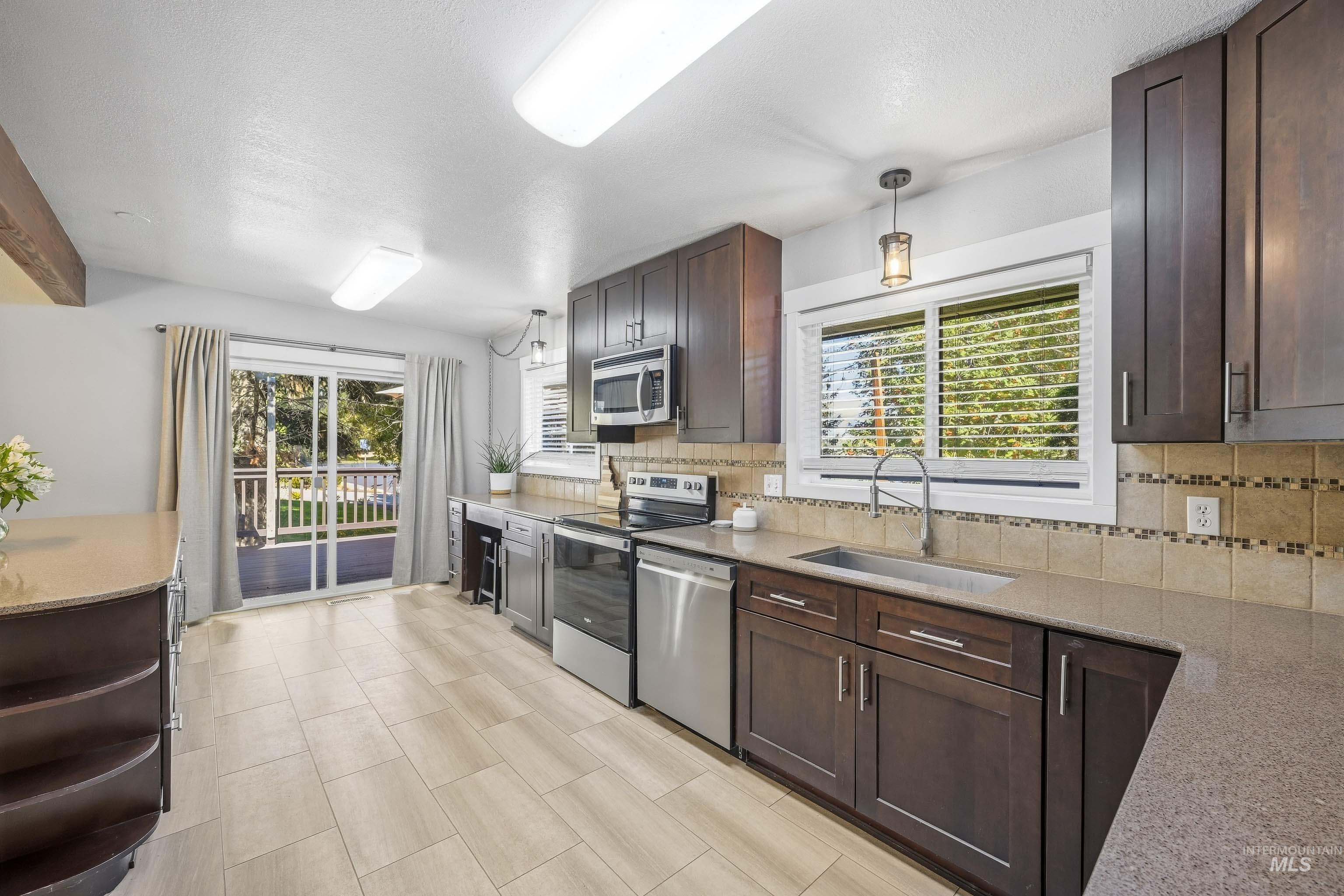 846 Nylarol Street, Moscow, Idaho 83843, 4 Bedrooms, 3 Bathrooms, Residential For Sale, Price $590,000, 99001215