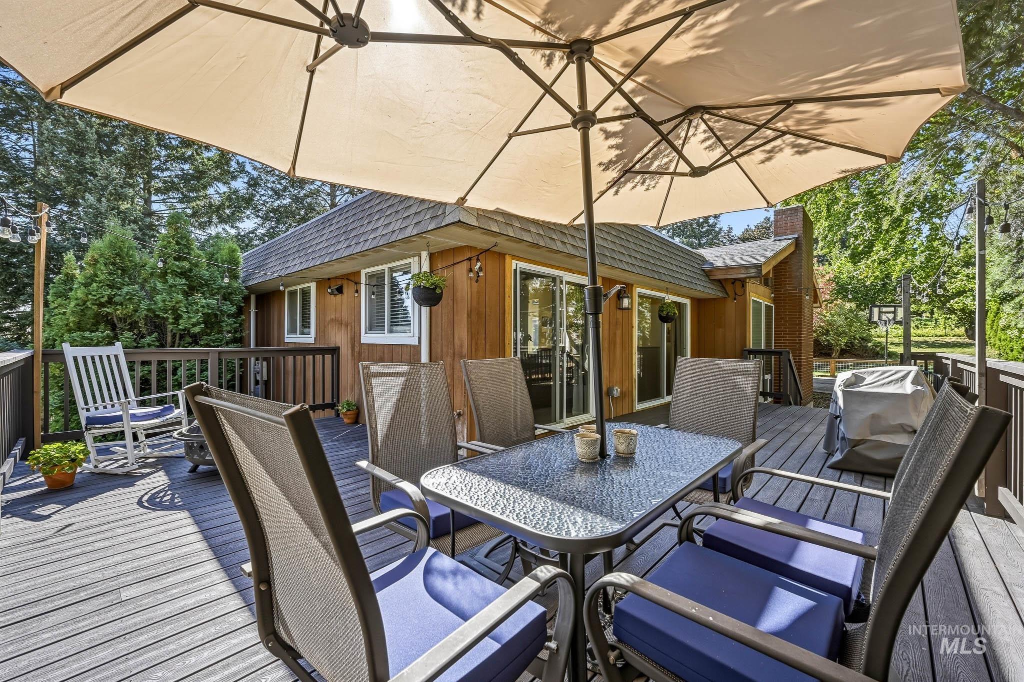 846 Nylarol Street, Moscow, Idaho 83843, 4 Bedrooms, 3 Bathrooms, Residential For Sale, Price $590,000, 99001215