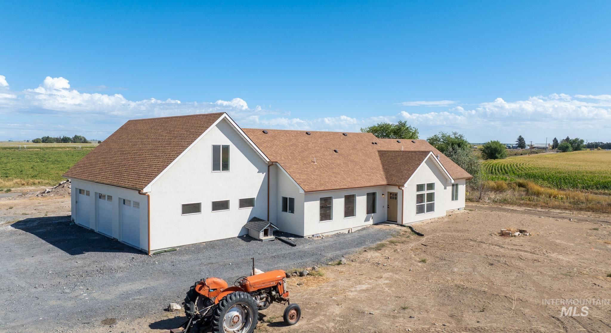 29 W 400 N, Jerome, Idaho 83338, 3 Bedrooms, 3 Bathrooms, Residential For Sale, Price $590,000, 99001216