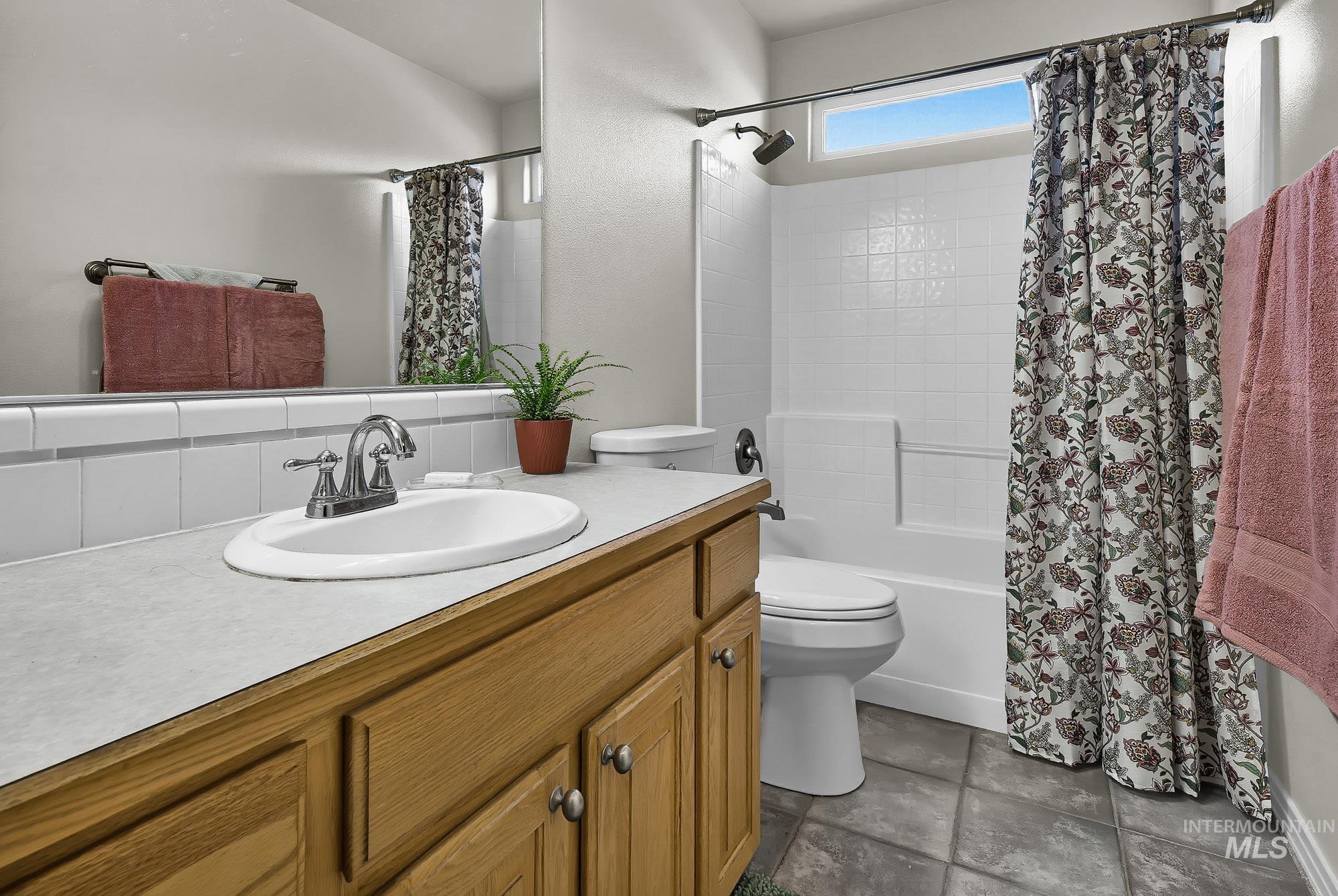 10353 N Palisades Way, Boise, Idaho 83714, 4 Bedrooms, 3 Bathrooms, Residential For Sale, Price $678,800,MLS 99001217
