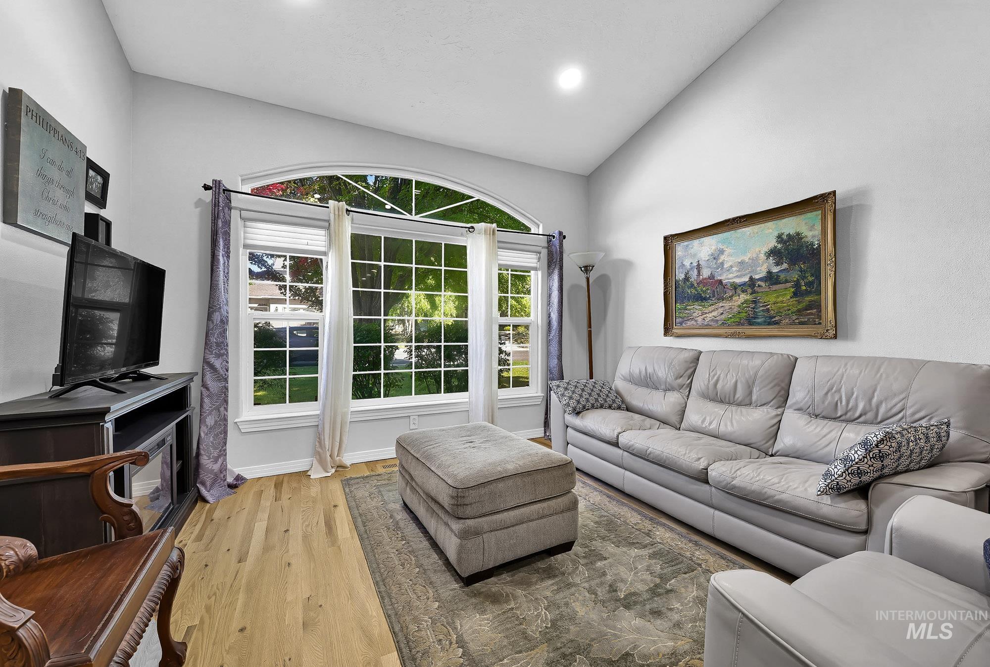 10353 N Palisades Way, Boise, Idaho 83714, 4 Bedrooms, 3 Bathrooms, Residential For Sale, Price $678,800,MLS 99001217