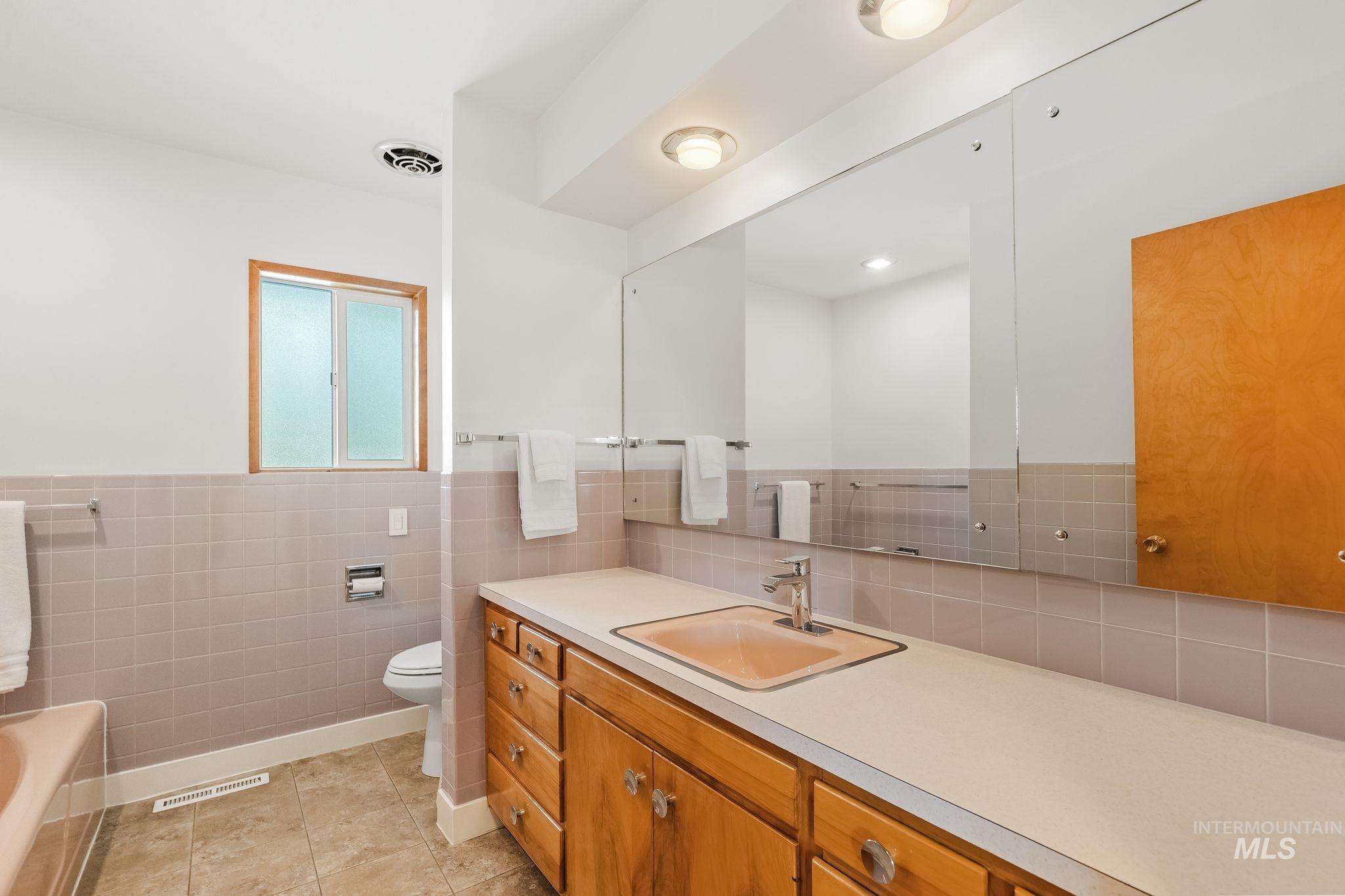 2621 Willow Dr., Lewiston, Idaho 83501, 3 Bedrooms, 3 Bathrooms, Residential For Sale, Price $449,000, 99001222