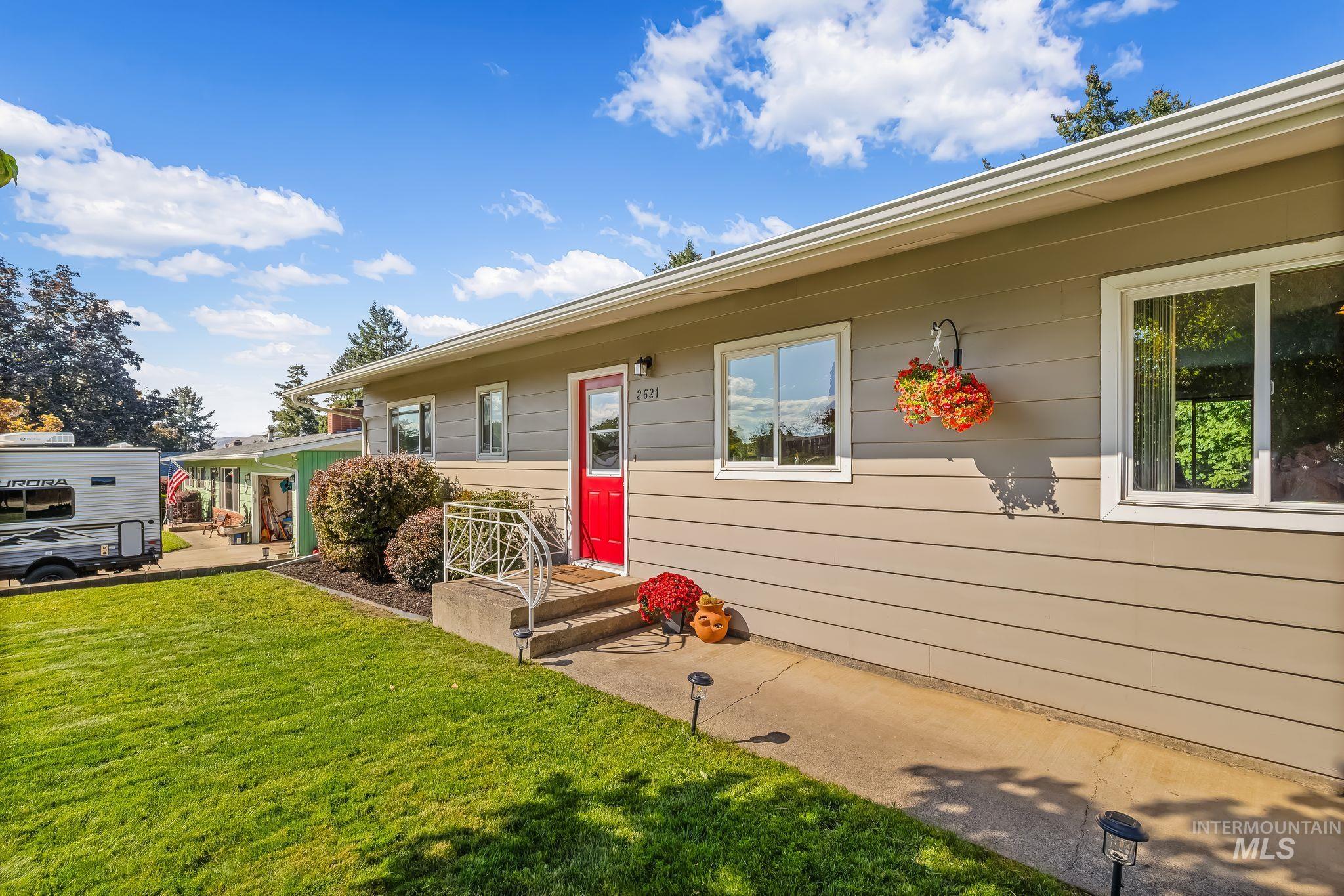 2621 Willow Dr., Lewiston, Idaho 83501, 3 Bedrooms, 3 Bathrooms, Residential For Sale, Price $449,000, 99001222