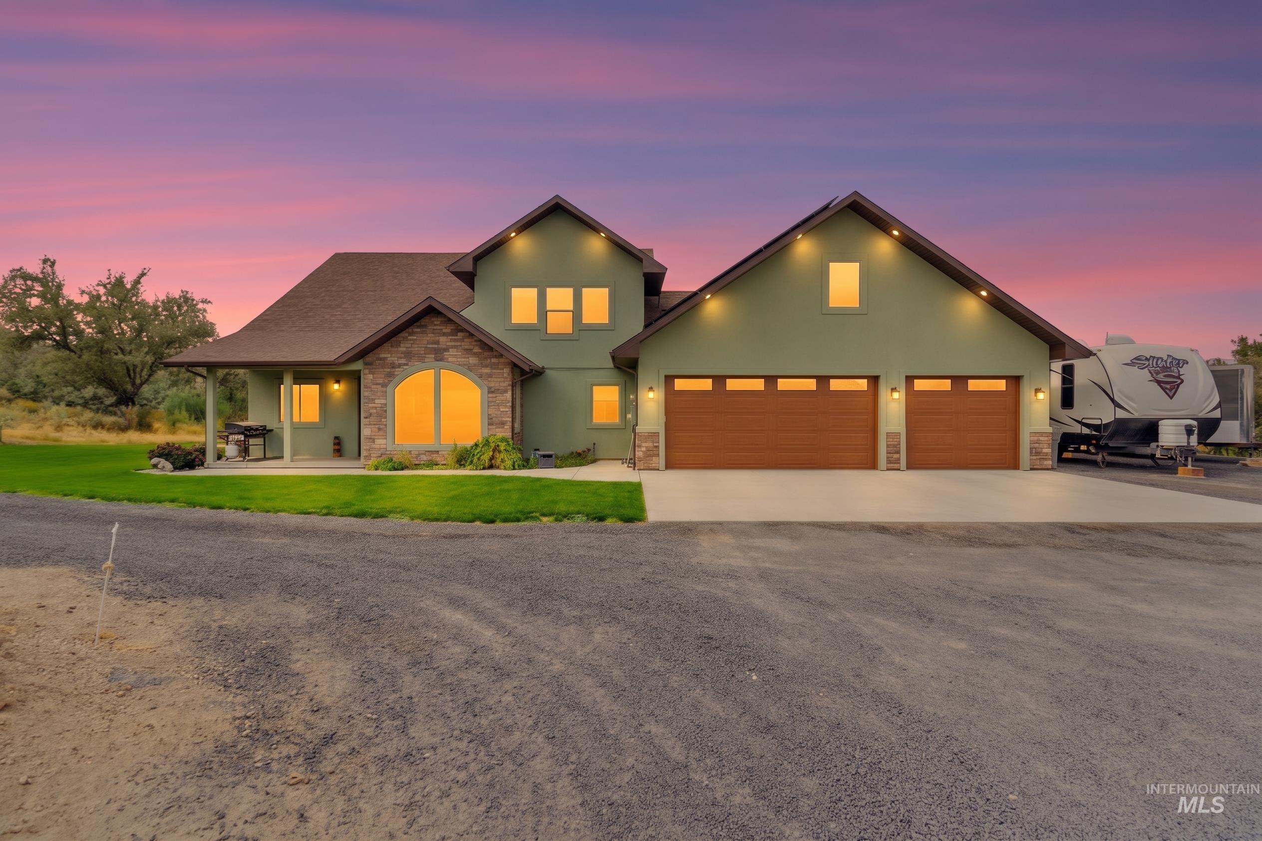 1481 Valley Steppe Dr, Buhl, Idaho 83316, 3 Bedrooms, 2.5 Bathrooms, Residential For Sale, Price $895,000, 99001227