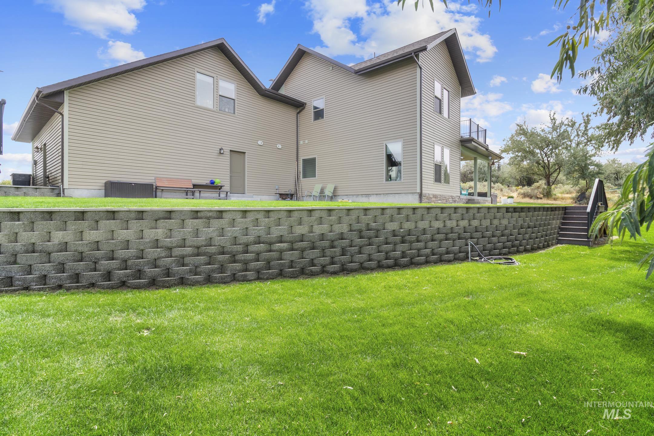 1481 Valley Steppe Dr, Buhl, Idaho 83316, 3 Bedrooms, 2.5 Bathrooms, Residential For Sale, Price $895,000, 99001227