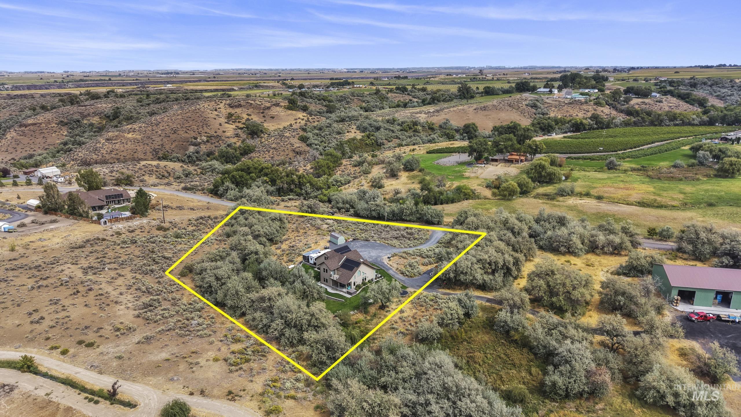 1481 Valley Steppe Dr, Buhl, Idaho 83316, 3 Bedrooms, 2.5 Bathrooms, Residential For Sale, Price $895,000, 99001227