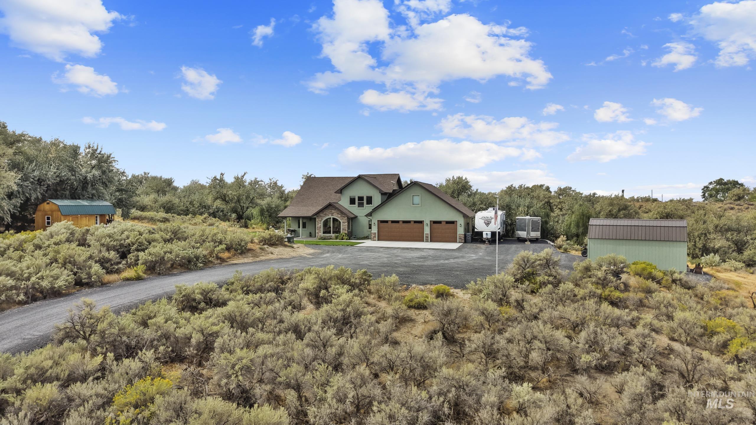 1481 Valley Steppe Dr, Buhl, Idaho 83316, 3 Bedrooms, 2.5 Bathrooms, Residential For Sale, Price $895,000, 99001227