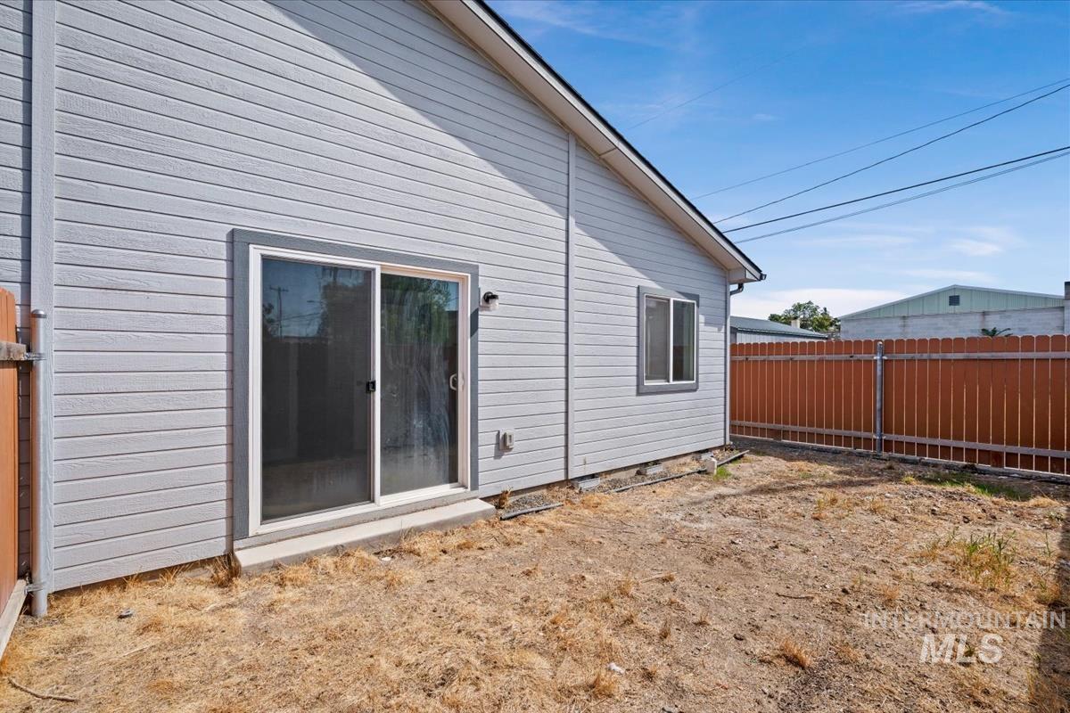 11 N 1st Street East, Homedale, Idaho 83628, 3 Bedrooms, 2 Bathrooms, Residential For Sale, Price $355,000,MLS 99001231