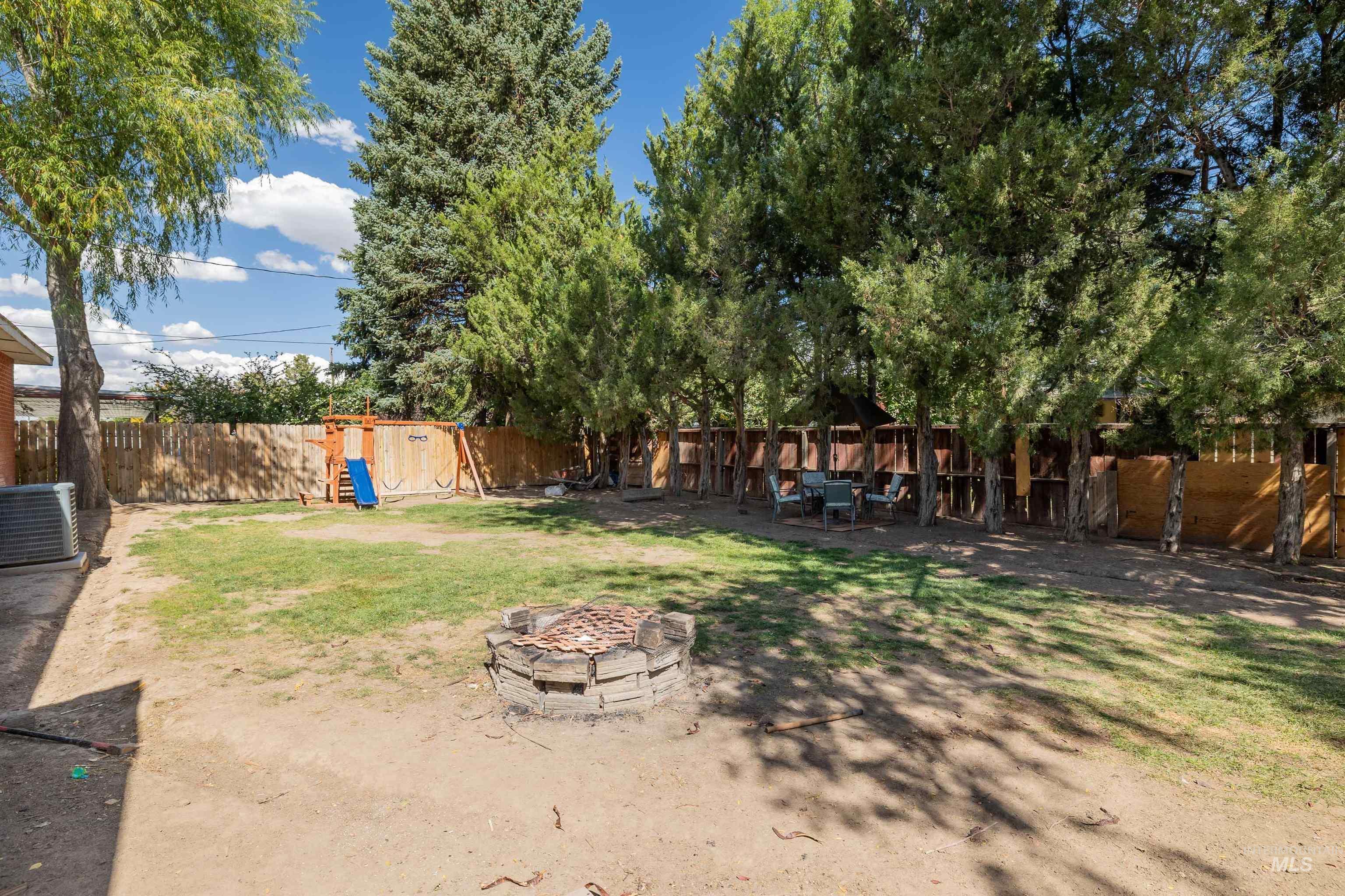 1422 N Fillmore Street, Jerome, Idaho 83338, 4 Bedrooms, 2 Bathrooms, Residential For Sale, Price $355,000, 99001232