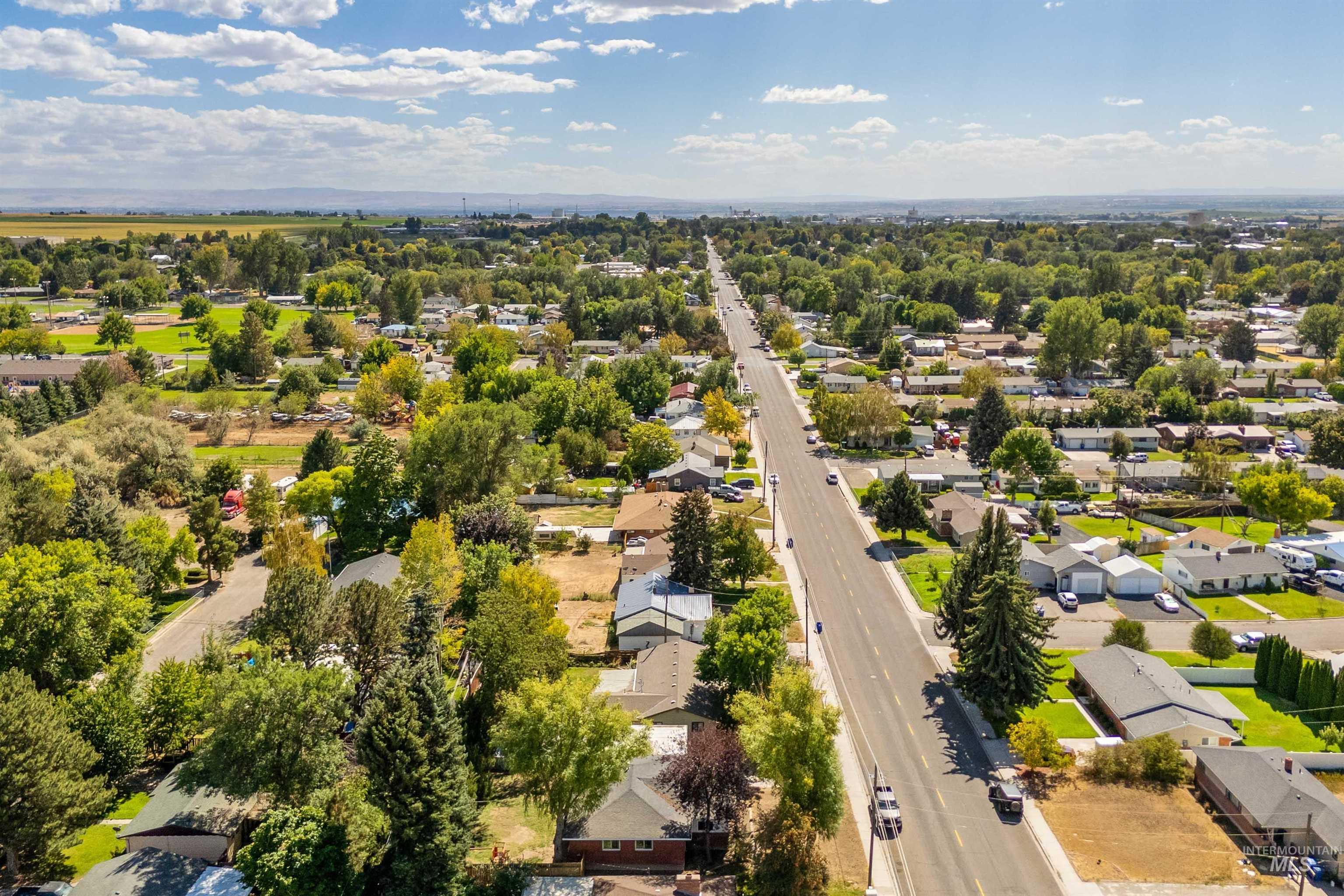 1422 N Fillmore Street, Jerome, Idaho 83338, 4 Bedrooms, 2 Bathrooms, Residential For Sale, Price $355,000, 99001232