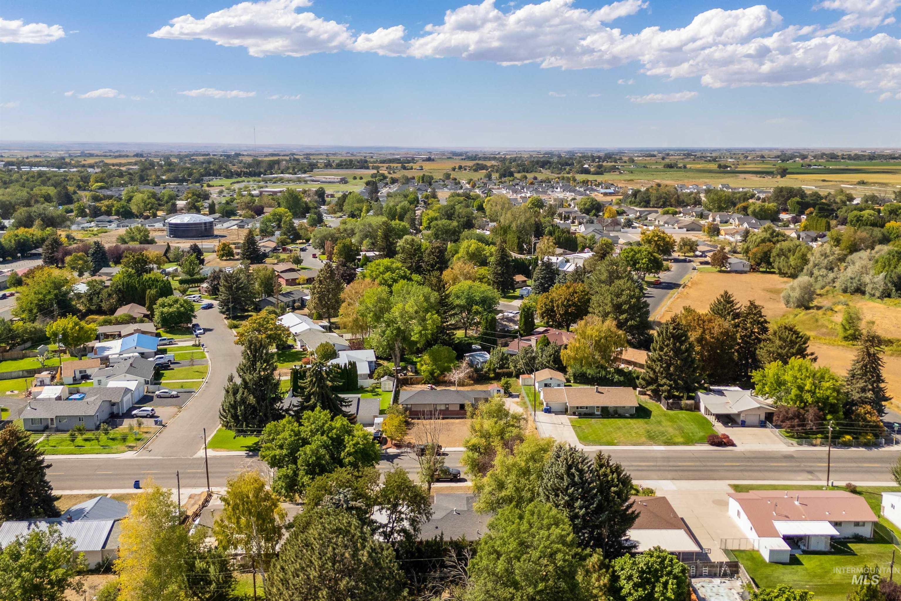 1422 N Fillmore Street, Jerome, Idaho 83338, 4 Bedrooms, 2 Bathrooms, Residential For Sale, Price $355,000, 99001232