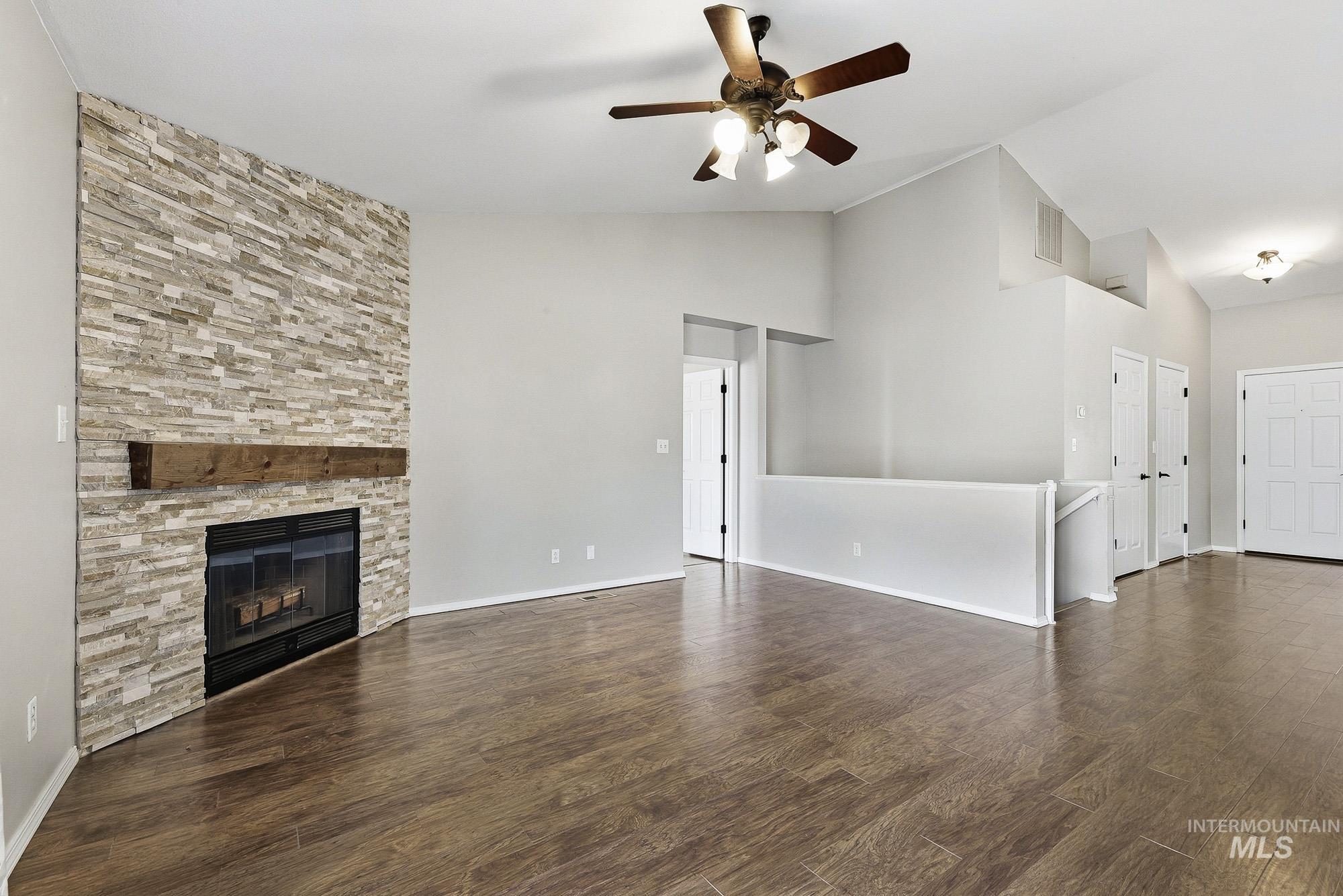 11248 W Red Maple Dr, Boise, Idaho 83709, 4 Bedrooms, 3 Bathrooms, Residential For Sale, Price $559,900, 99001234