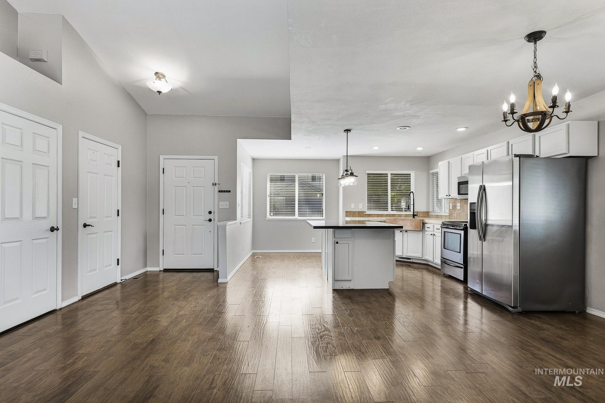 11248 W Red Maple Dr, Boise, Idaho 83709, 4 Bedrooms, 3 Bathrooms, Residential For Sale, Price $559,900, 99001234