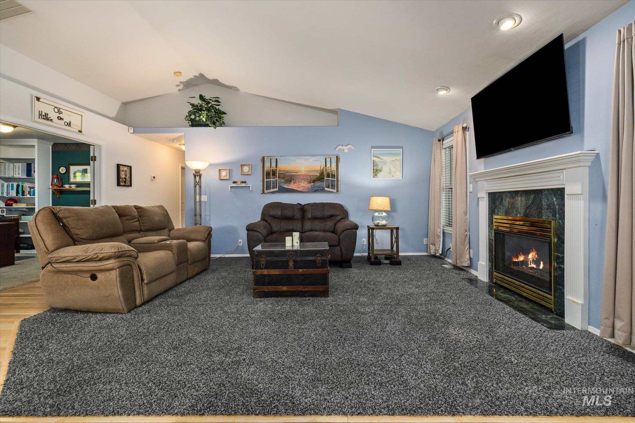 359 S Thoreau Way, Boise, Idaho 83709, 4 Bedrooms, 2 Bathrooms, Residential For Sale, Price $499,900,MLS 99001244