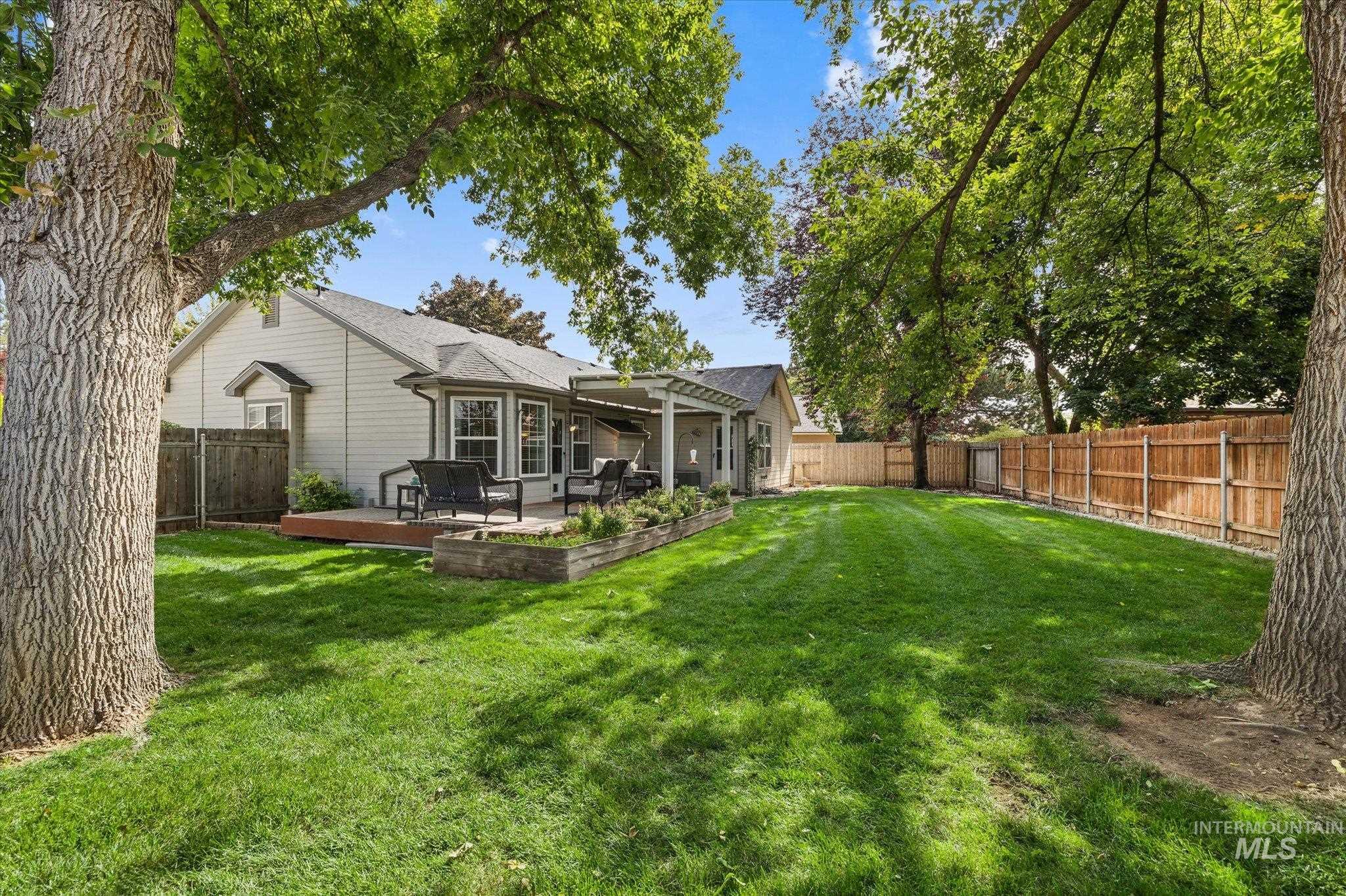 359 S Thoreau Way, Boise, Idaho 83709, 4 Bedrooms, 2 Bathrooms, Residential For Sale, Price $499,900,MLS 99001244