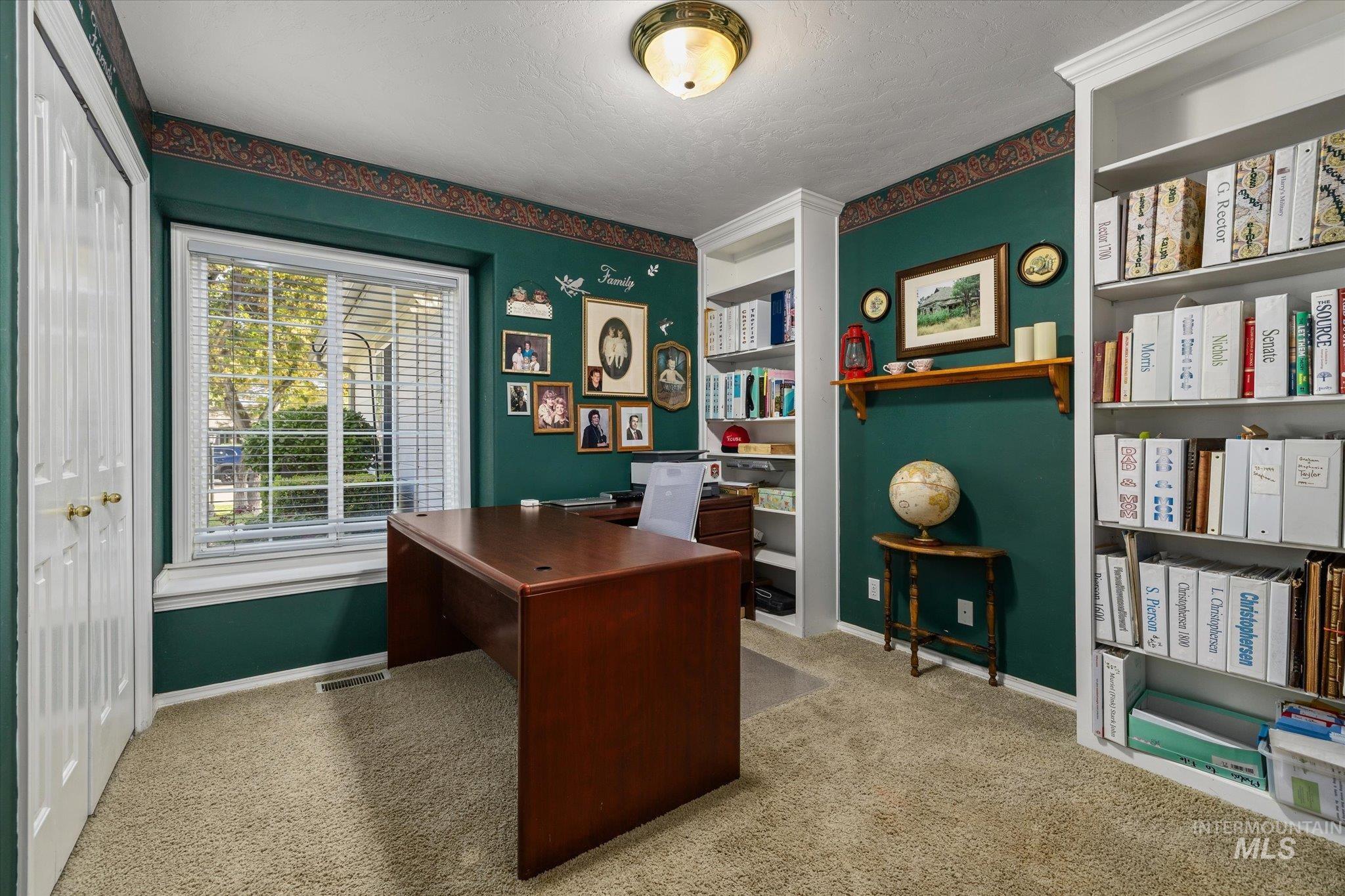 359 S Thoreau Way, Boise, Idaho 83709, 4 Bedrooms, 2 Bathrooms, Residential For Sale, Price $499,900,MLS 99001244